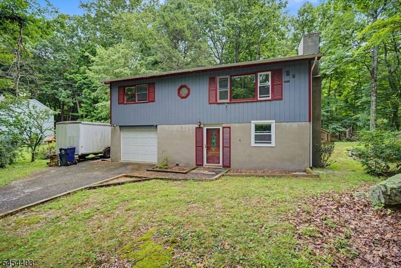 16 Foulton Ter, Vernon Twp., NJ 07461