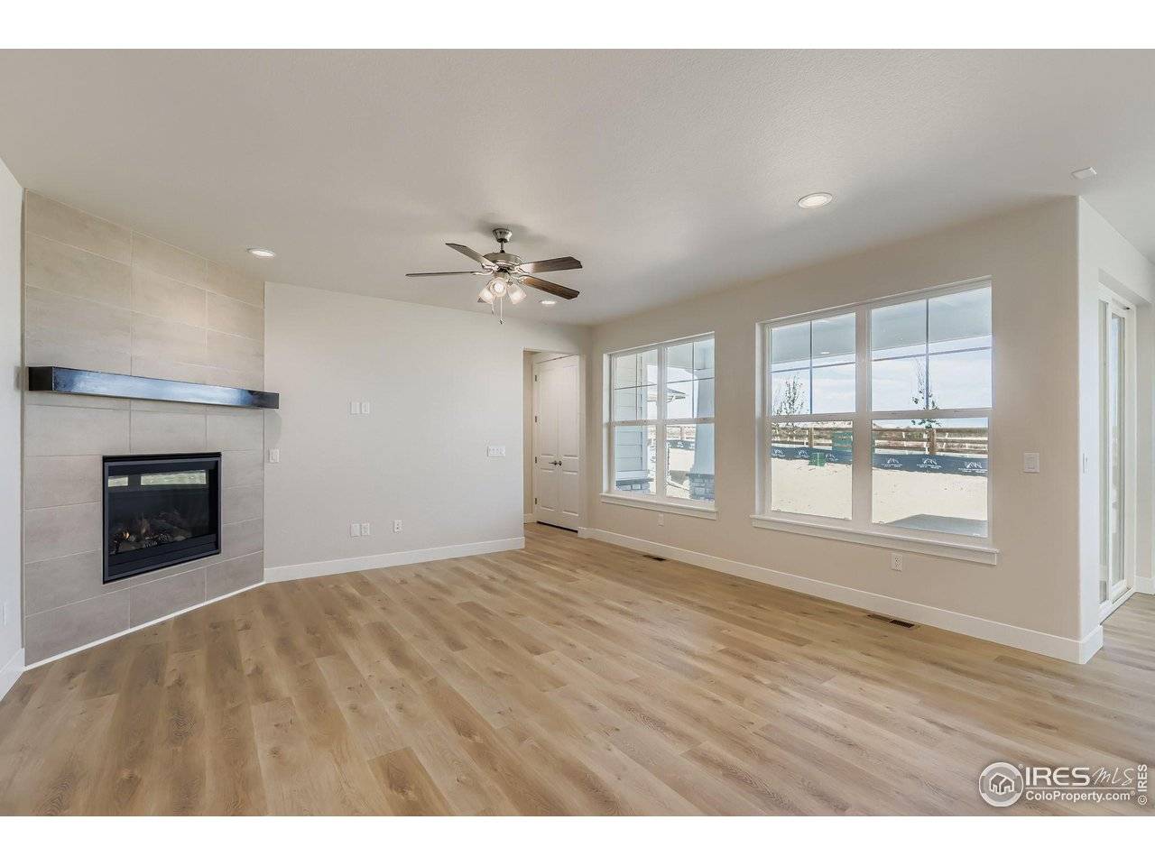 5841 Aspenglow, Firestone, CO 80504