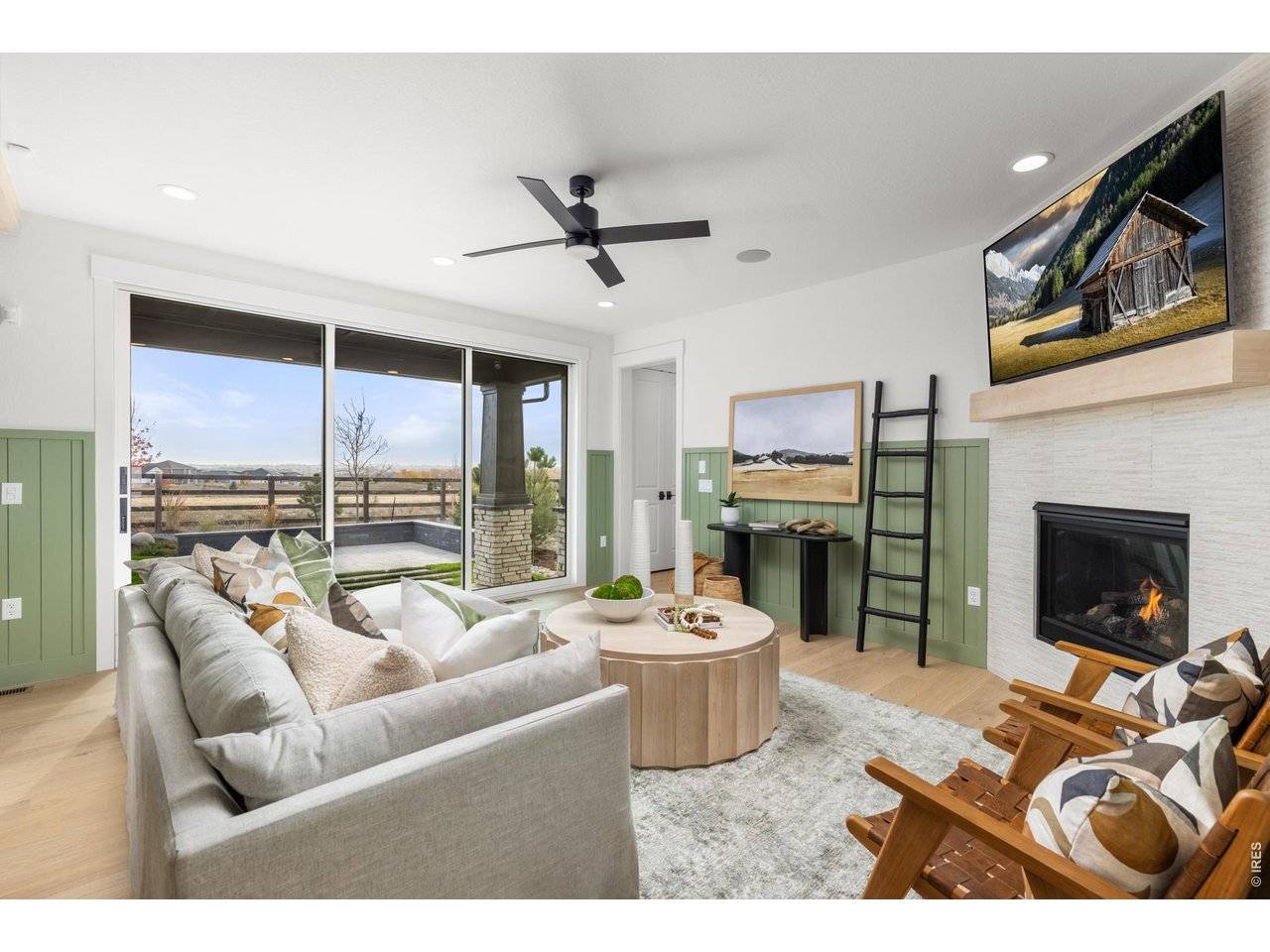 12736 Bend, Longmont, CO 80504