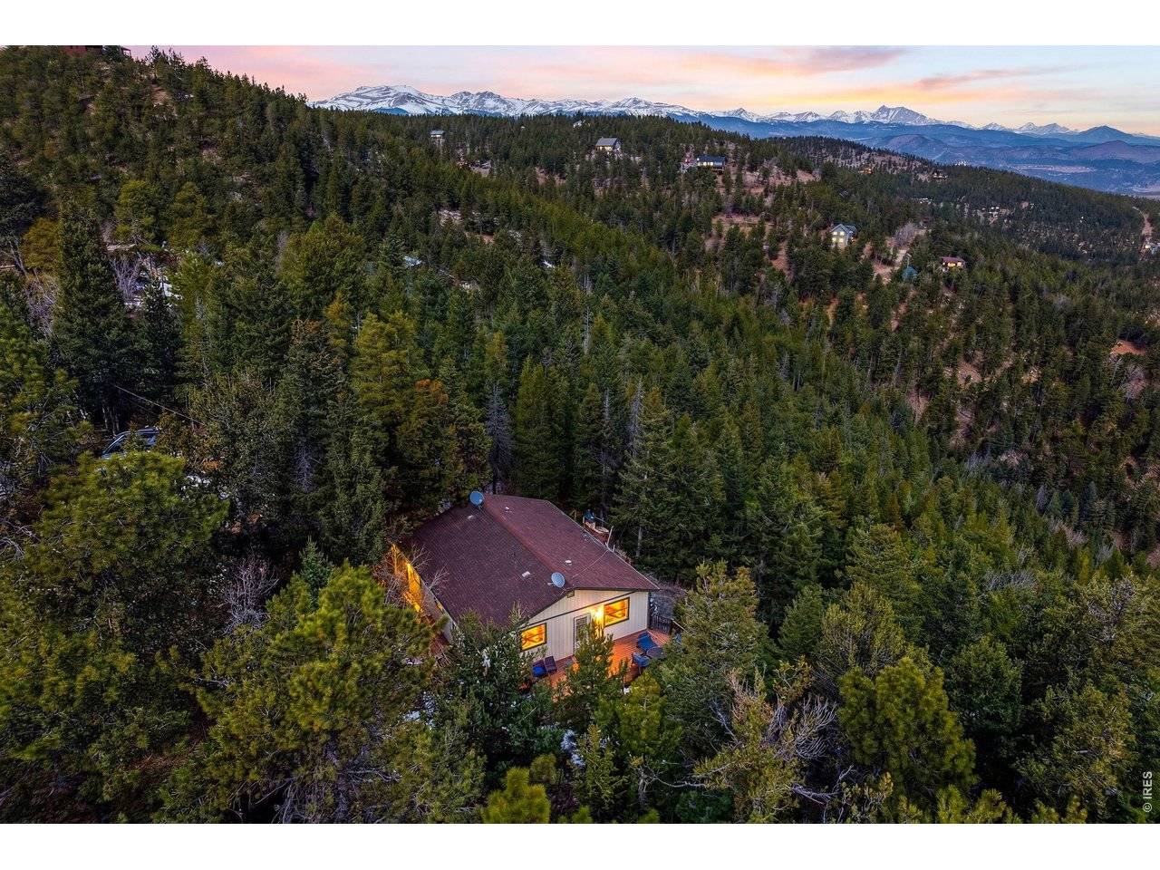 33090 Janelle, Golden, CO 80403