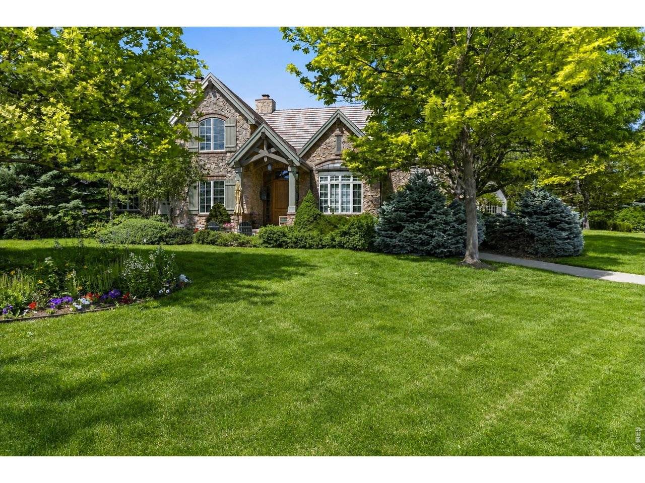 4053 E Iris, Greenwood Village, CO 80121
