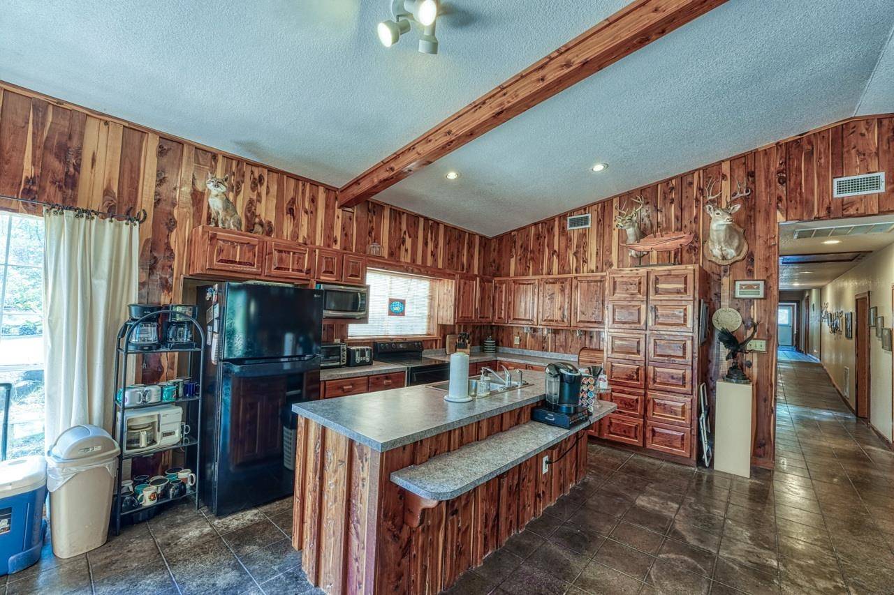 26800 E Hwy 71, Horseshoe Bay, TX 78657
