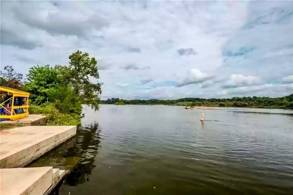 746 Magnolia Ln LN, Cottonwood Shores, TX 78657-9456