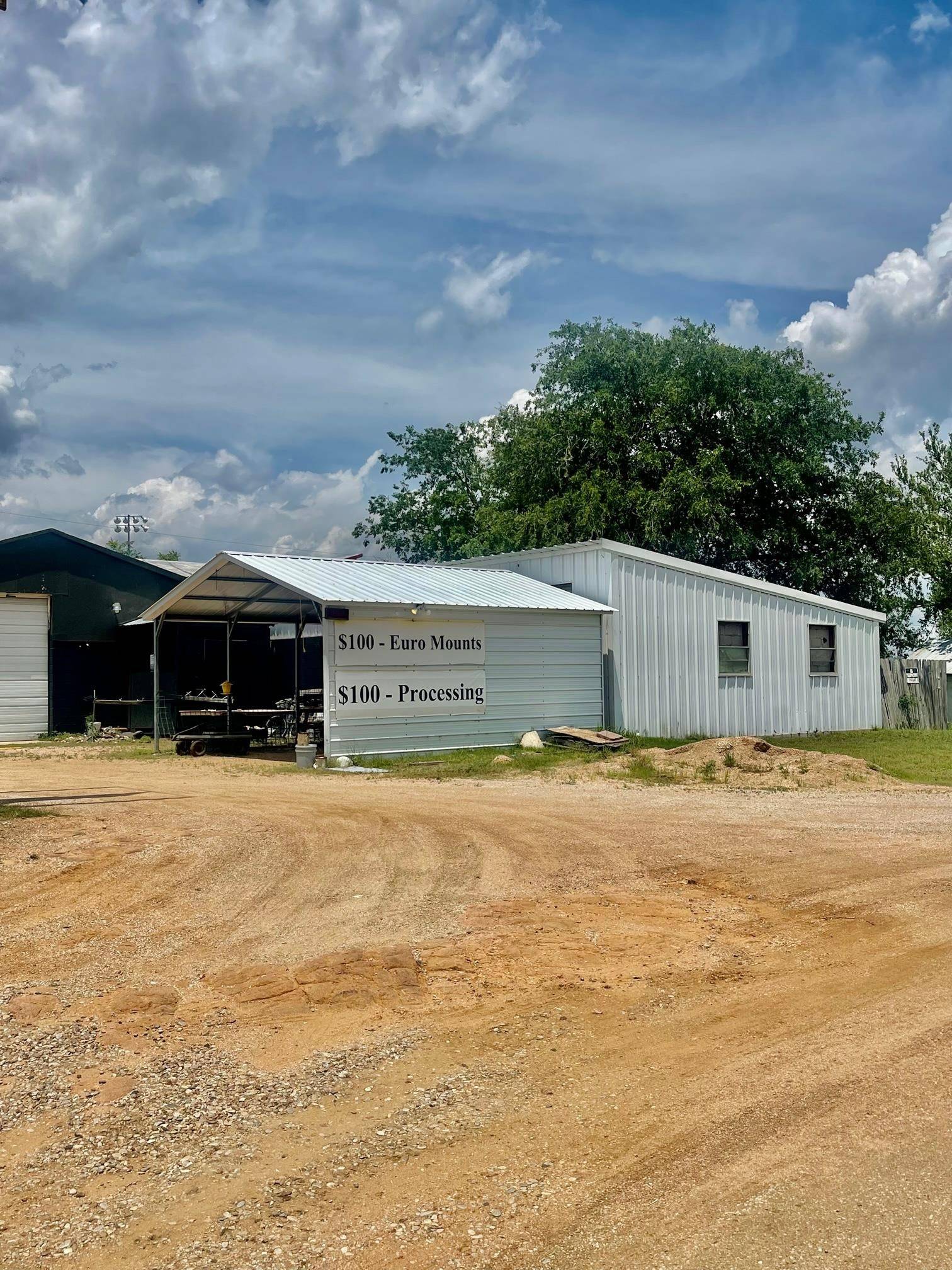 1010 N Bessemer AVE, Llano, TX 78643