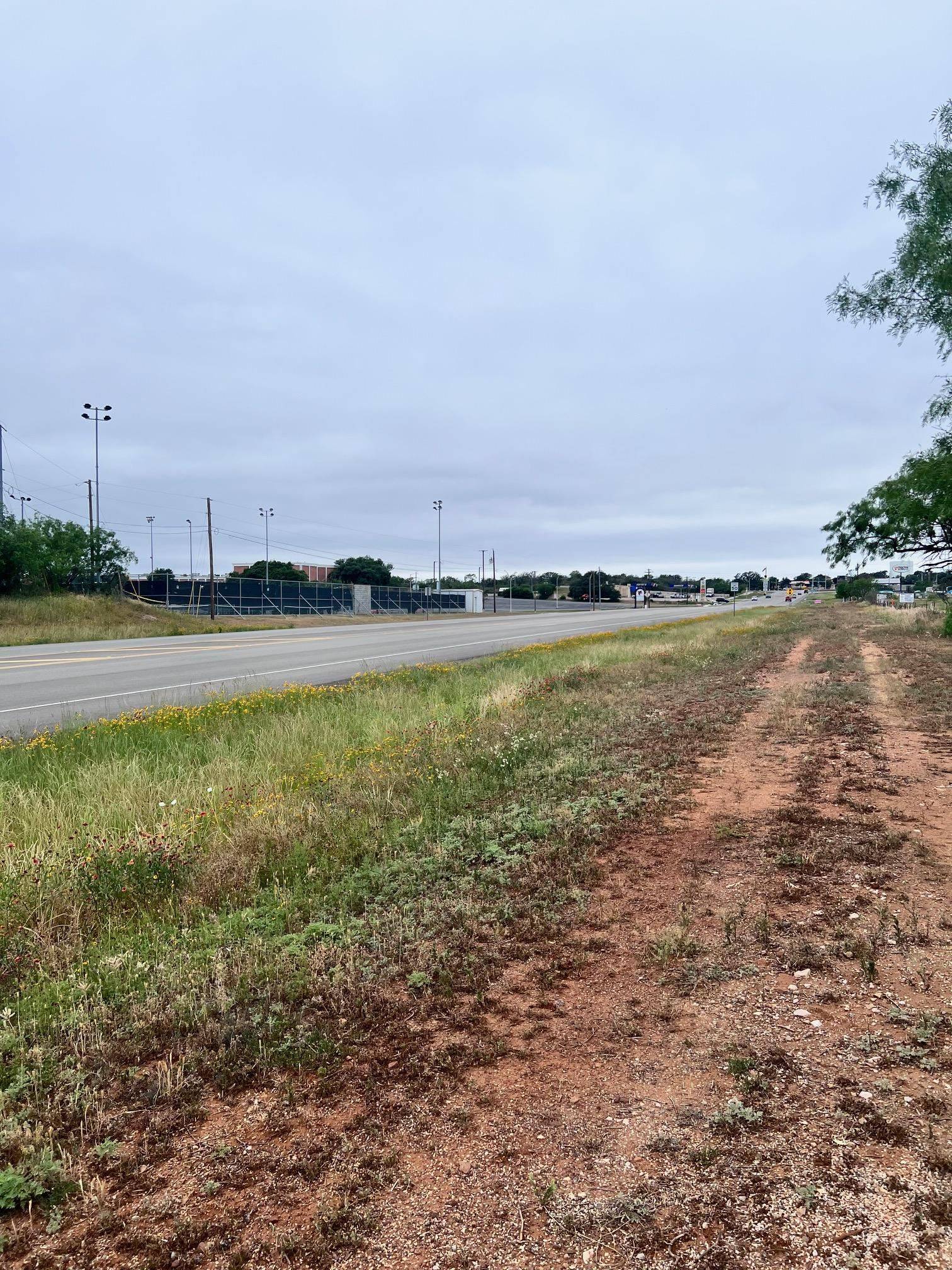 500 E Hwy 71 HWY, Llano, TX 78643