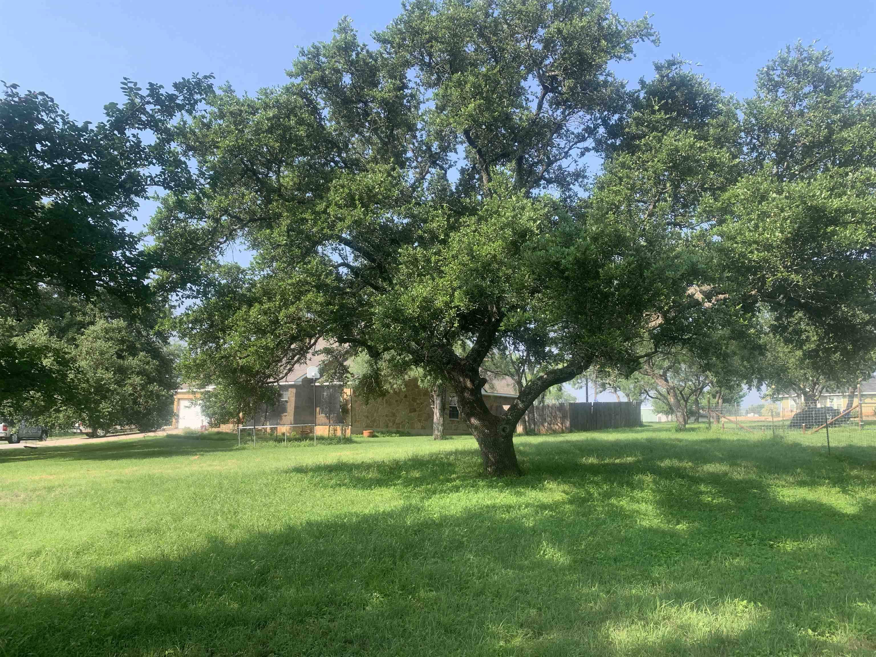 LLANO OAKS SUBD LLANO OAKS SUBD LT  9, Llano, TX 78643