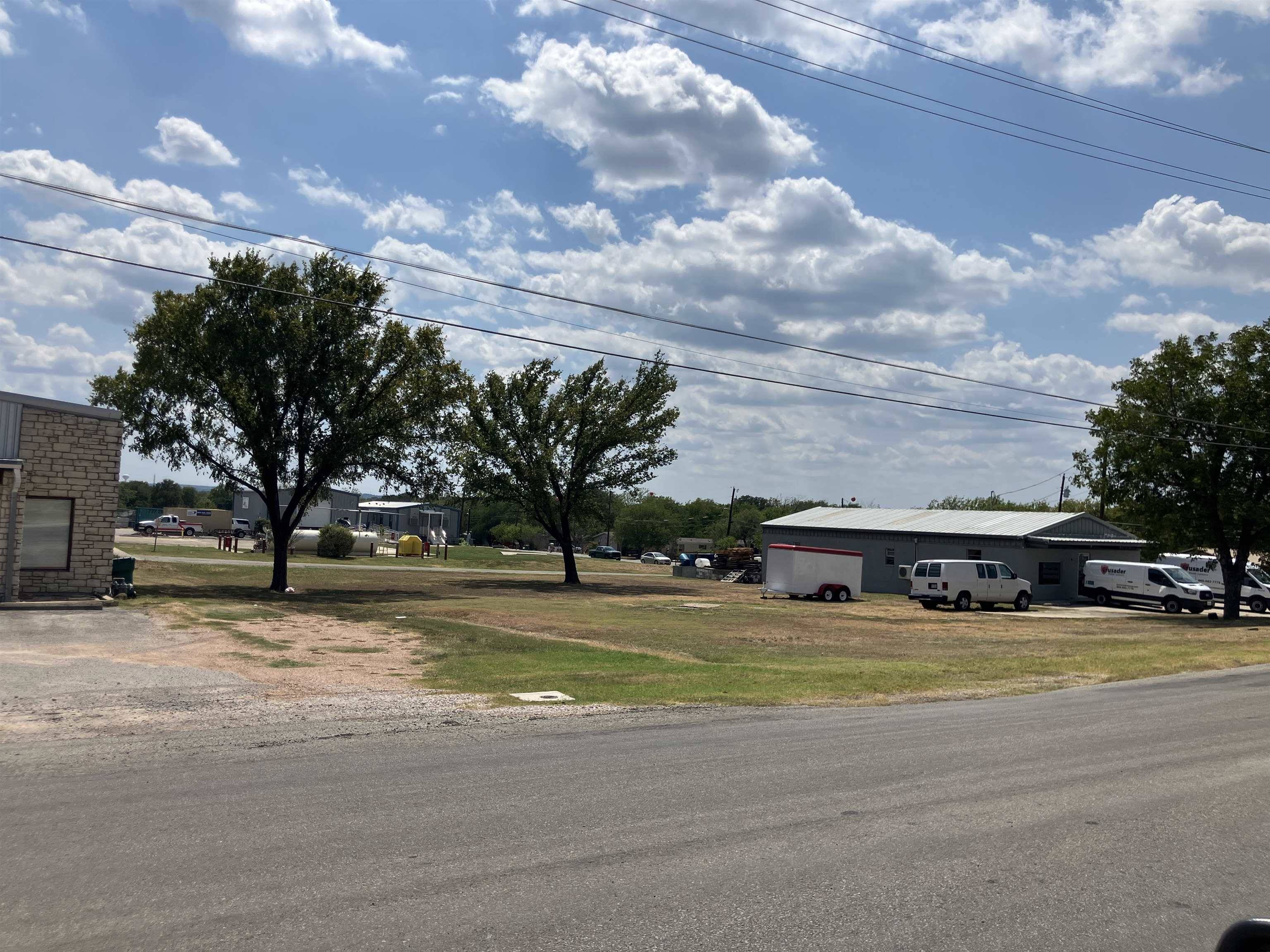 1406 BROADWAY, Marble Falls, TX 78654