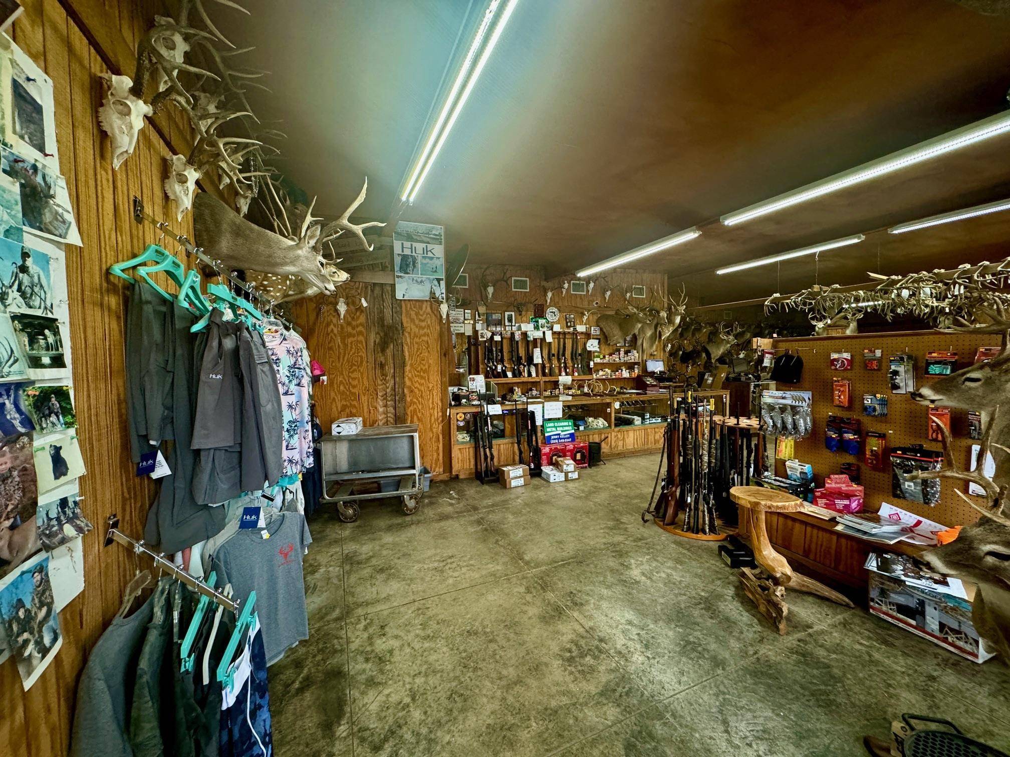 304A W Young, Llano, TX 78643
