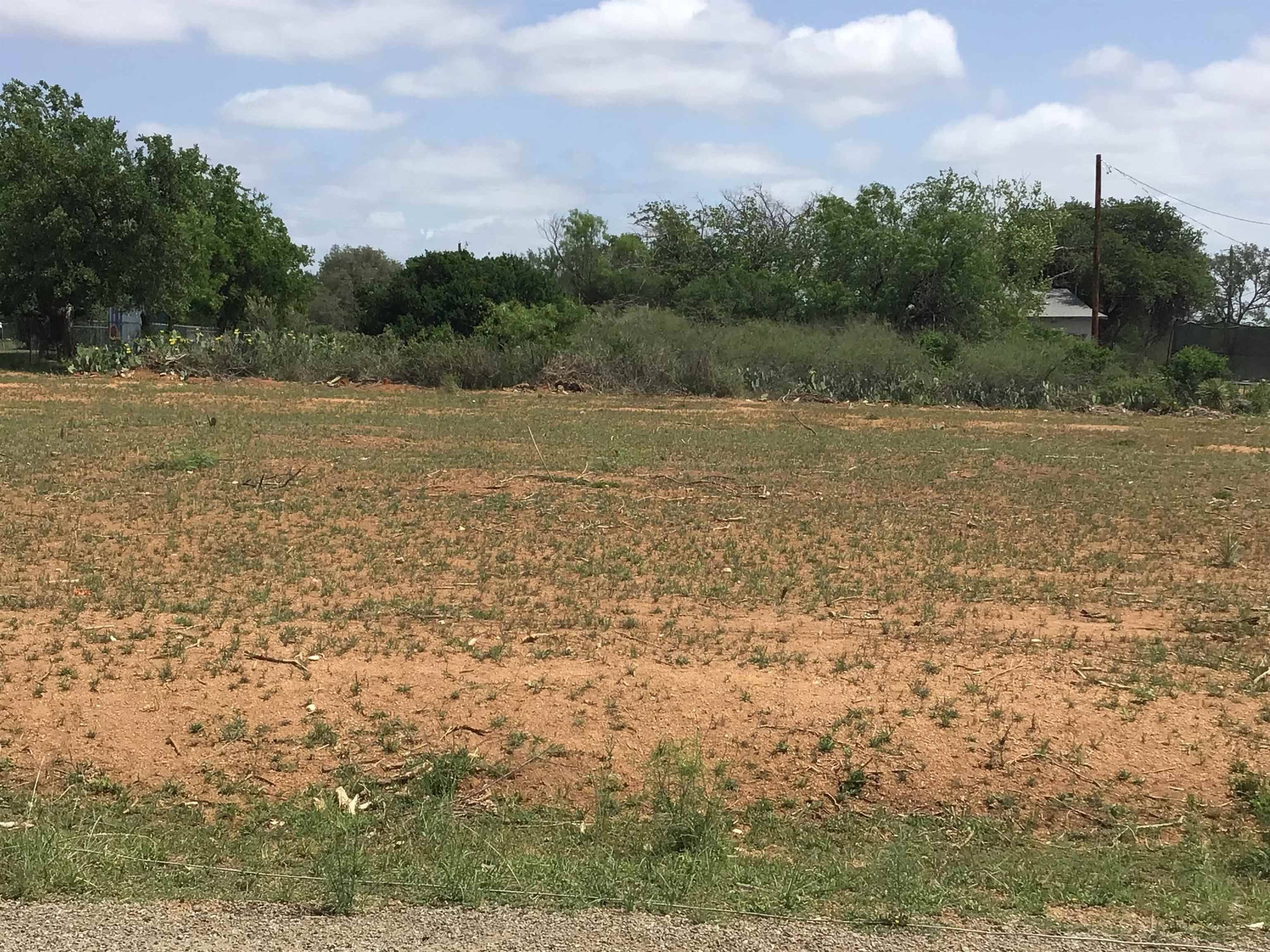 107 E Cottonwood DR, Granite Shoals, TX 78654