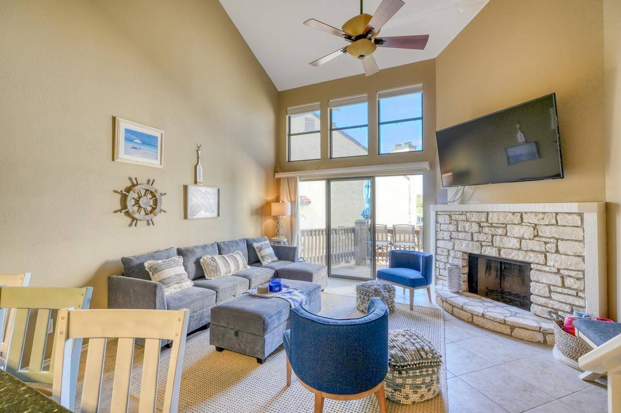 509 Short Circuit #205, Horseshoe Bay, TX 78657