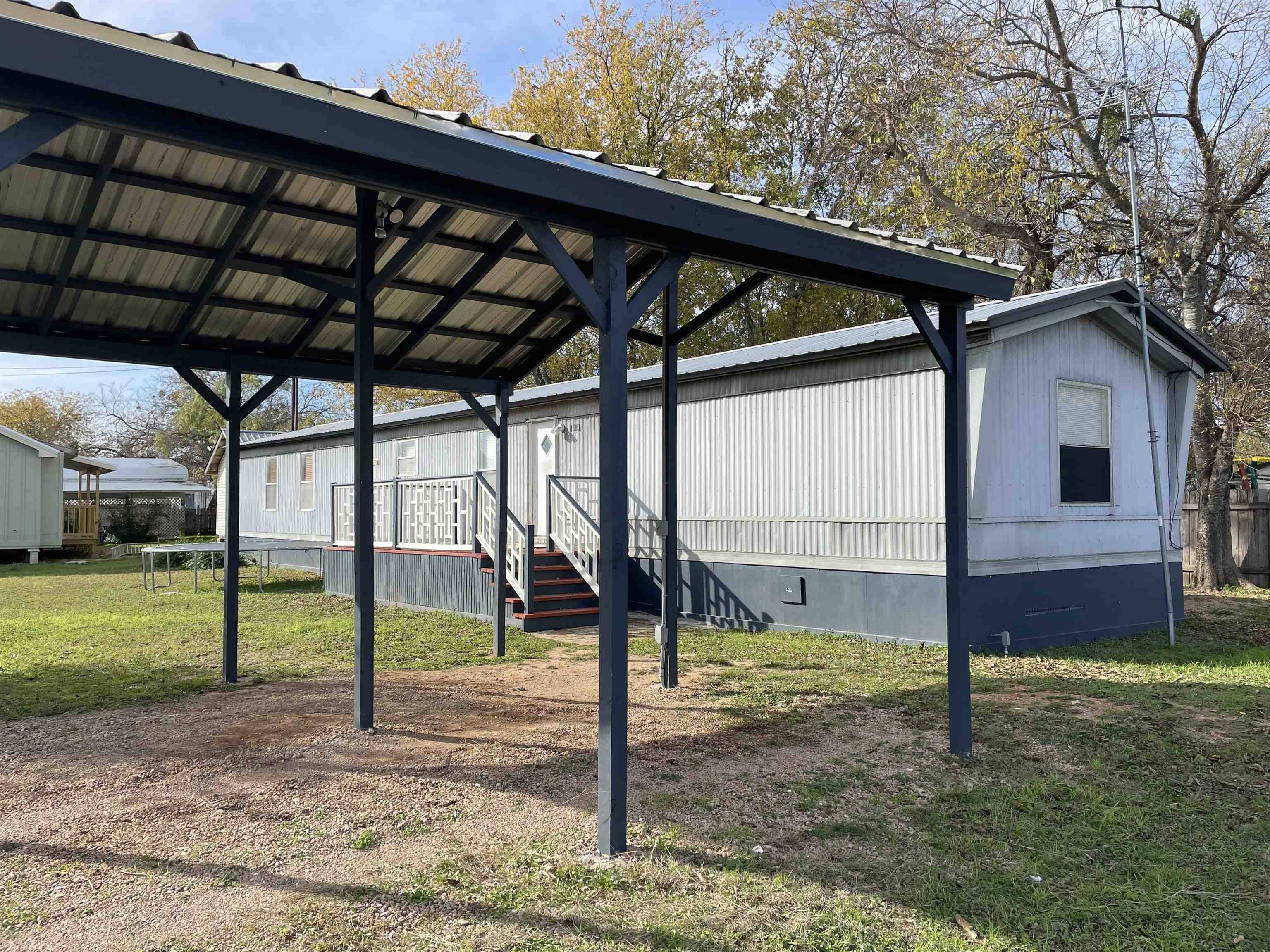 113 Elizabeth DR, Spicewood, TX 78669-0000