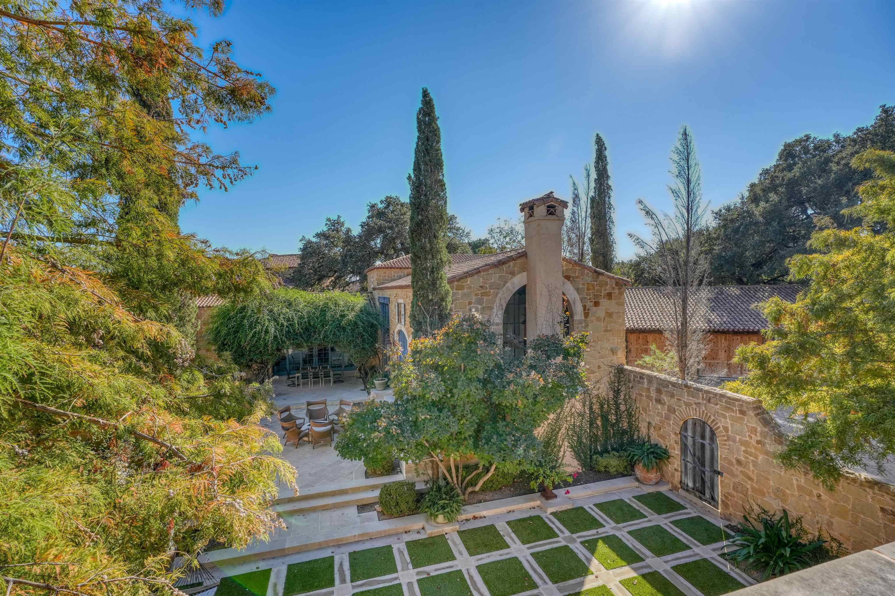 104 La Posada, Horseshoe Bay, TX 78657