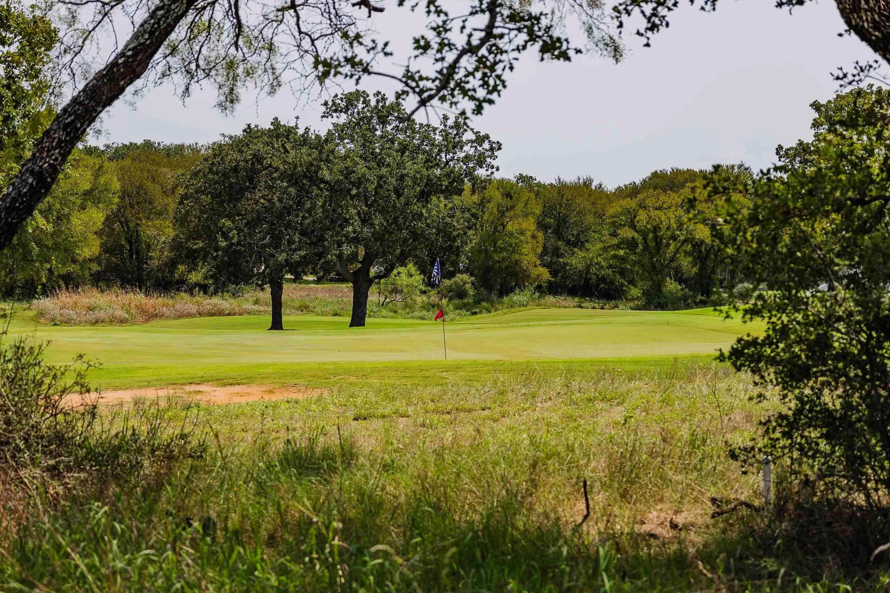 PINEHURST CIRCLE, Kingsland, TX 78639