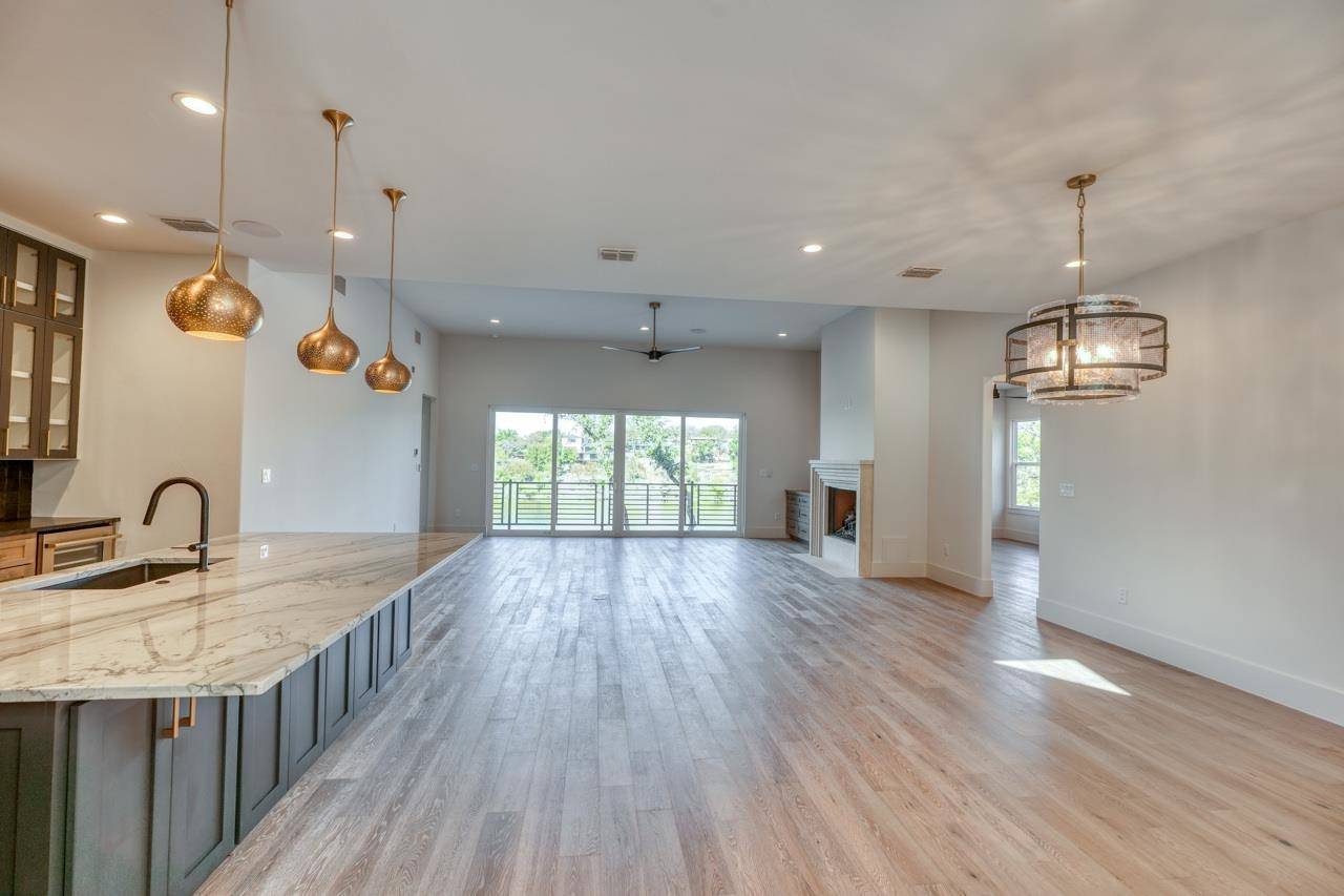 112 Los Escondidos, Marble Falls, TX 78654