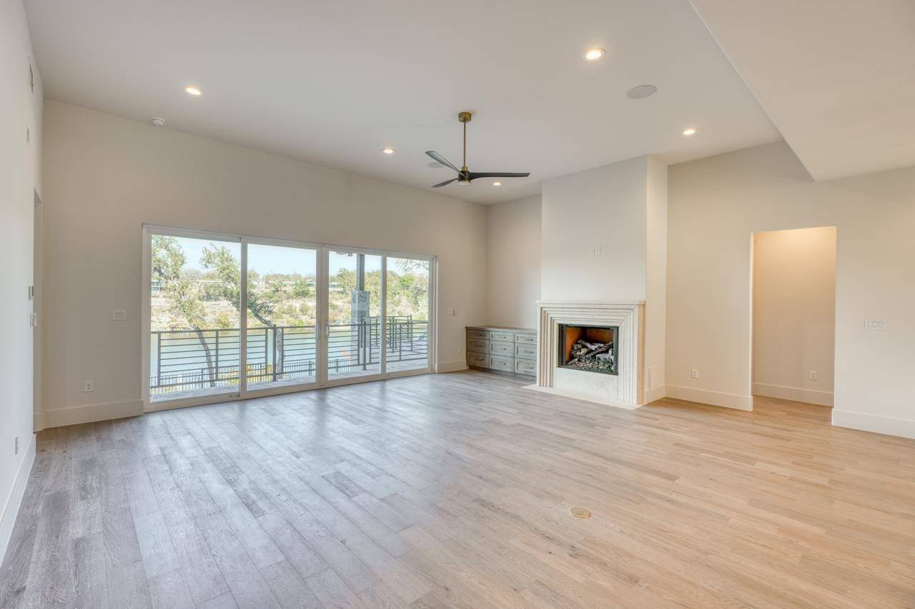112 Los Escondidos, Marble Falls, TX 78654