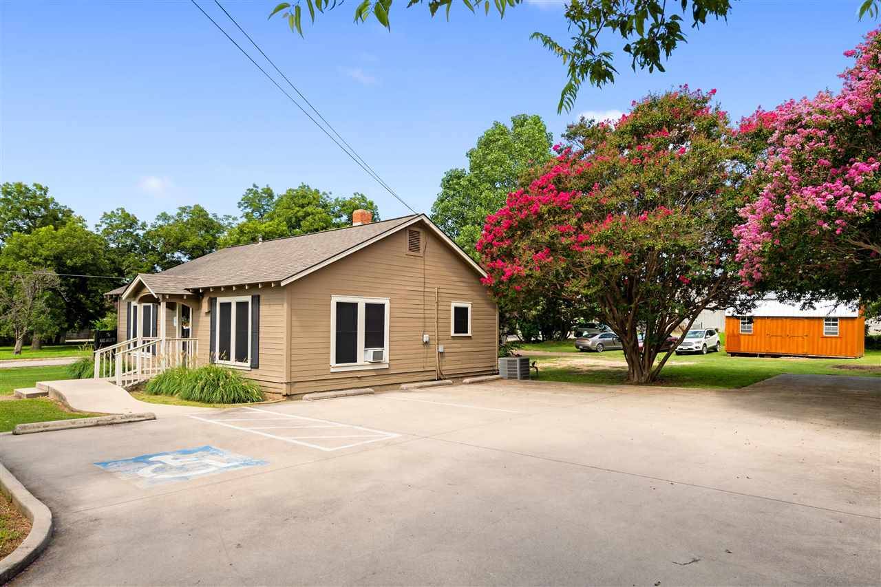 500 Ave G, Marble Falls, TX 78654