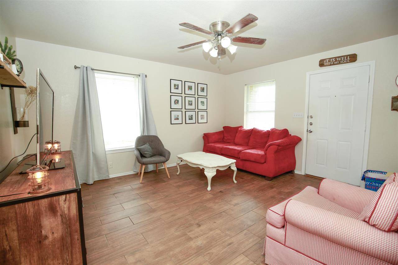 703 Claremont, Marble Falls, TX 78654