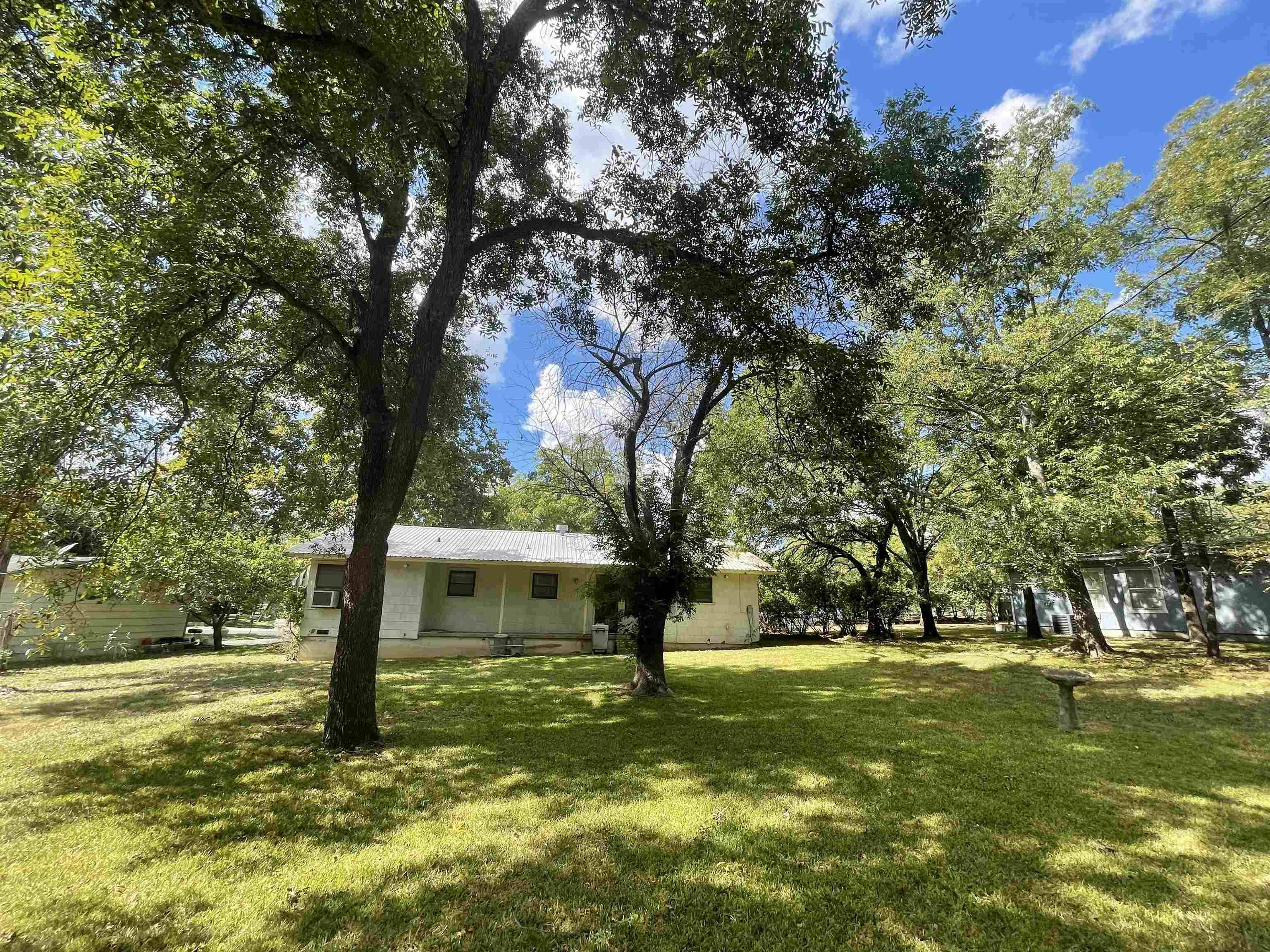 60 Sue Ann Dr, Lampasas, TX 76550