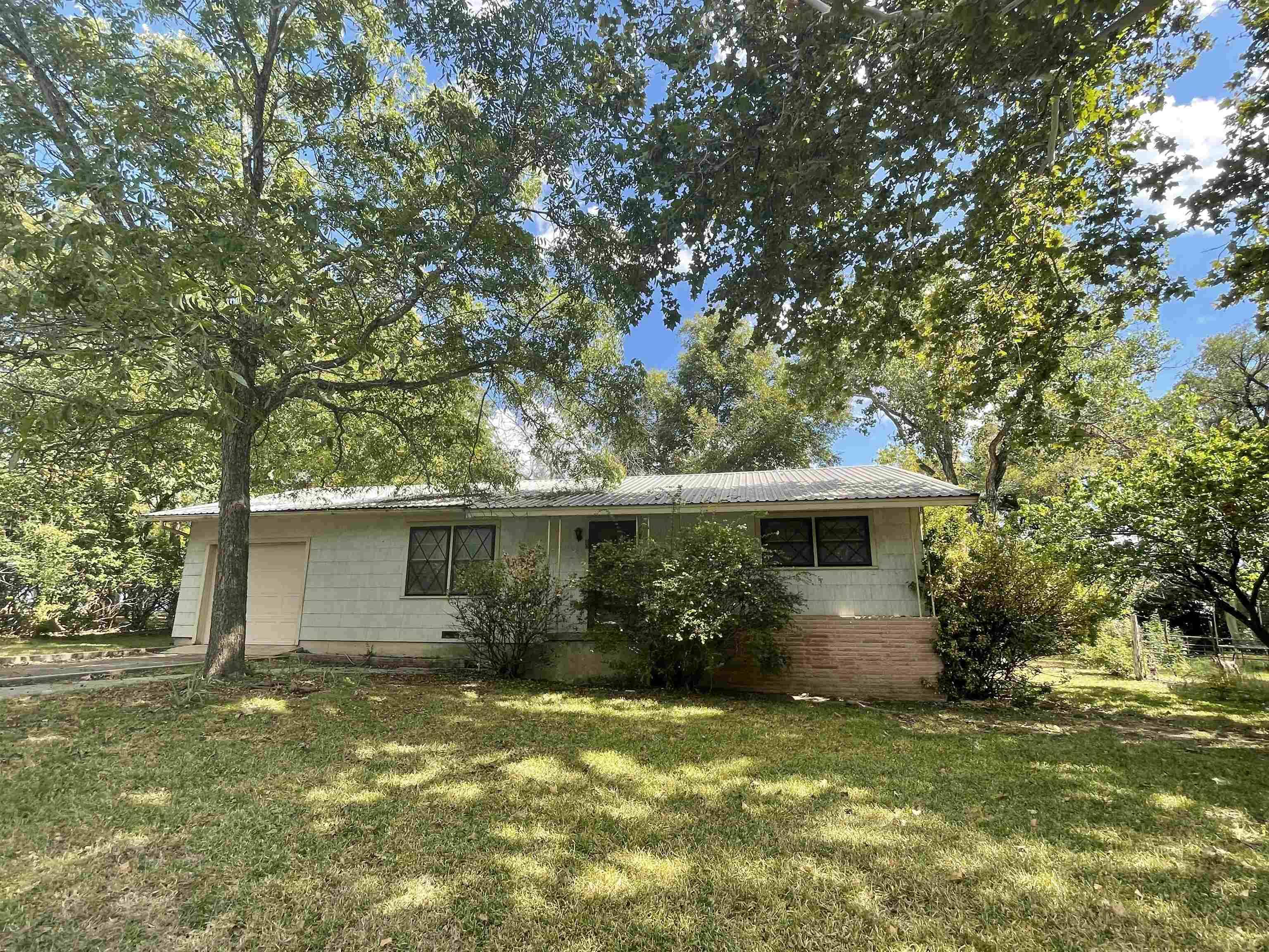 60 Sue Ann Dr, Lampasas, TX 76550