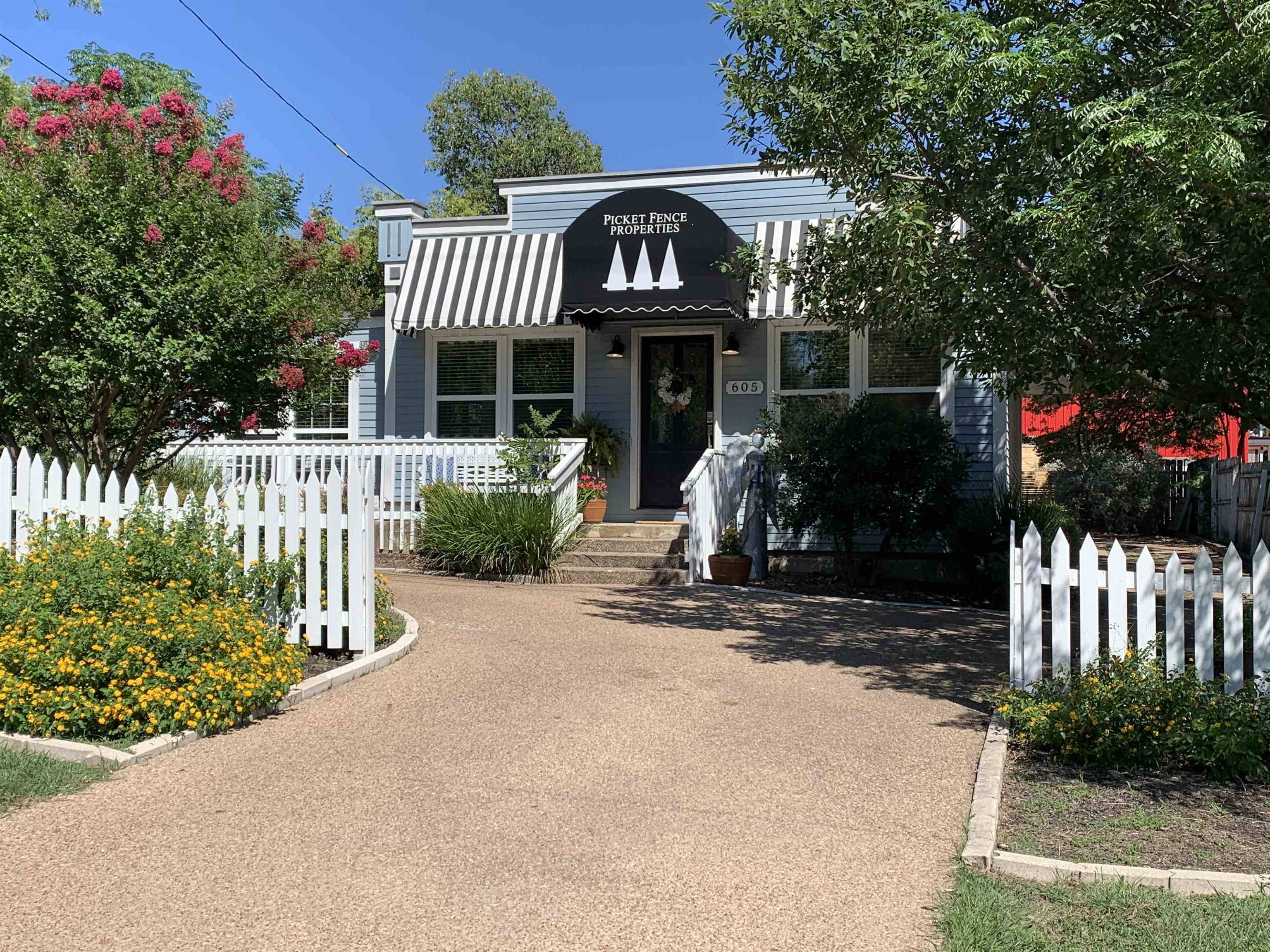 605 Avenue G AVE, Marble Falls, TX 78654
