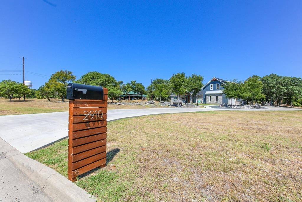 2910 Mormon Mill RD, Marble Falls, TX 78654-9999