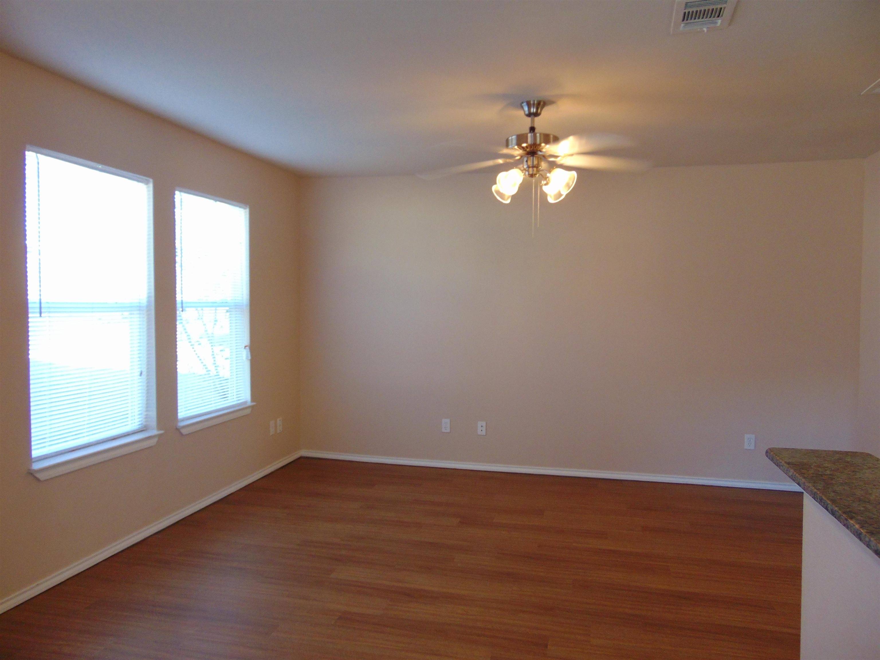 725 Claremont Parkway, Marble Falls, TX 78654