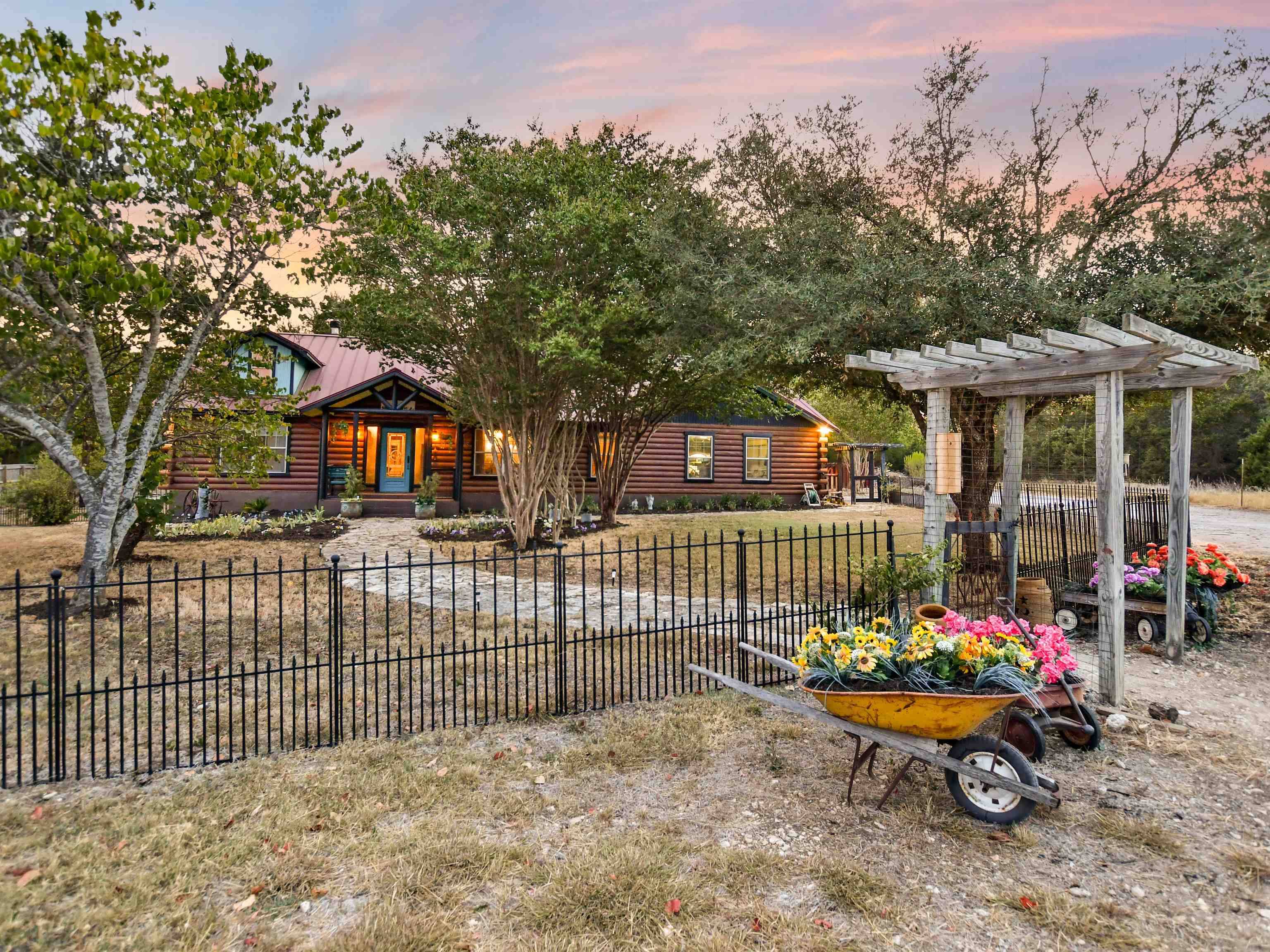 209 Mustang Way WAY, Georgetown, TX 78633