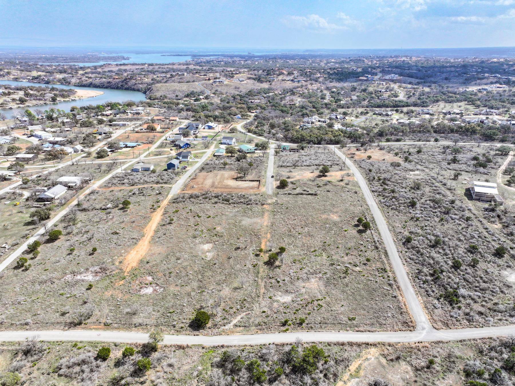 1006 Sandy Harbor Dr, Horseshoe Bay, TX 78657