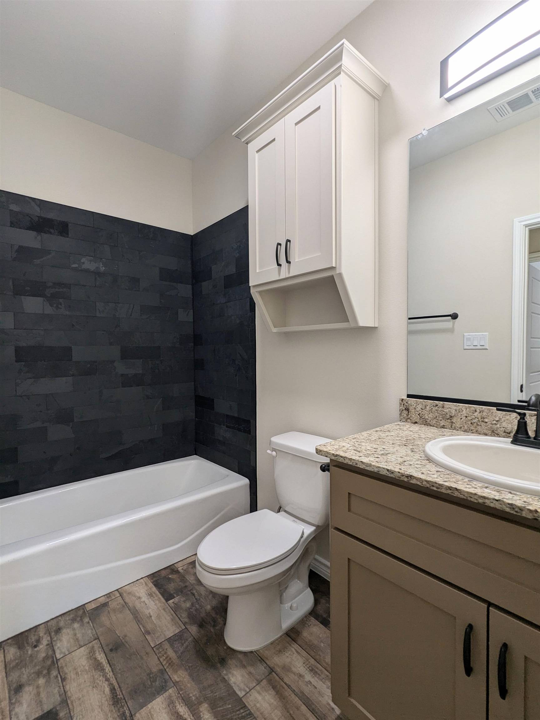 1714 E Ave G, Lampasas, TX 76550