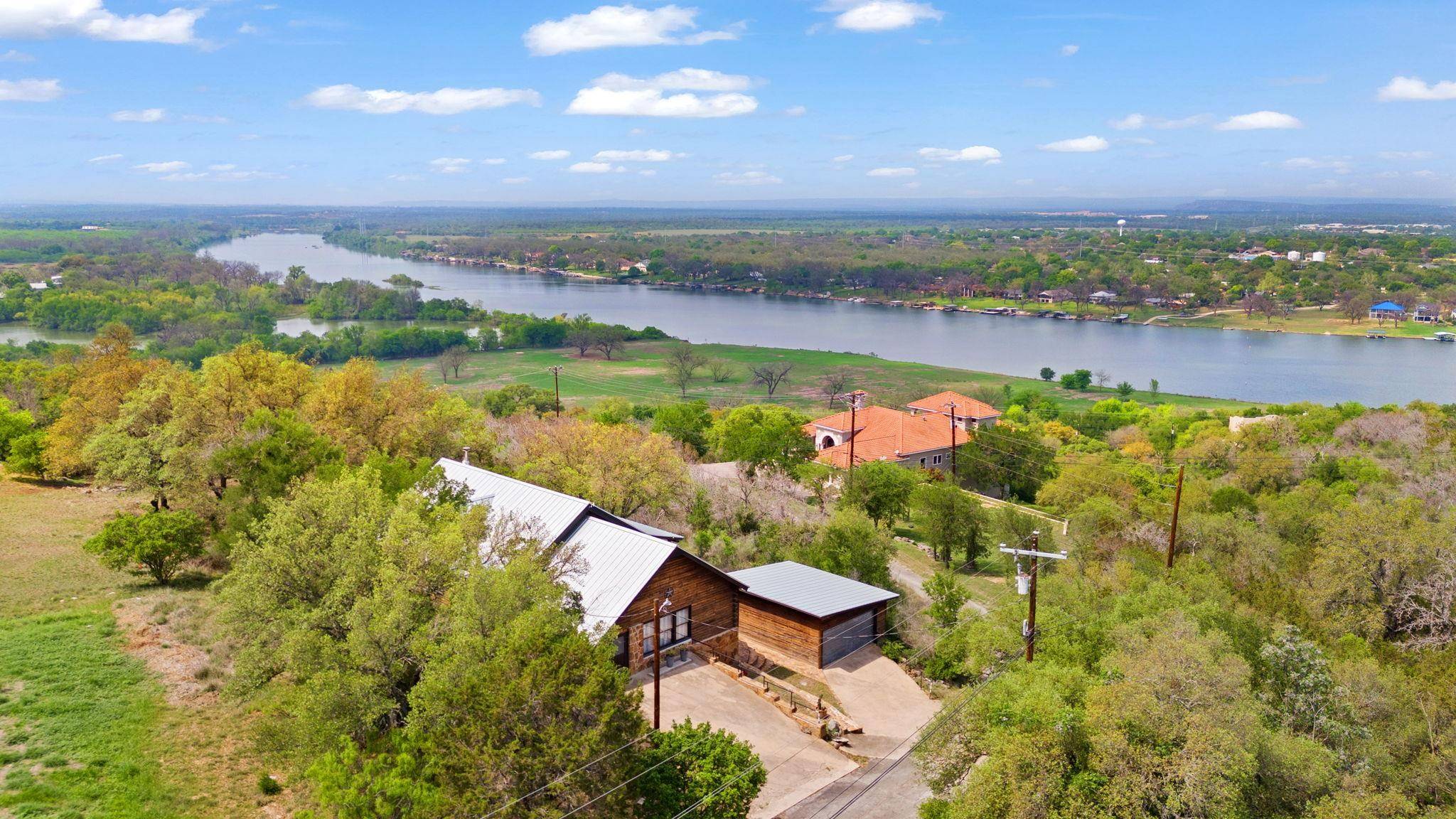 210 Circle DR, Horseshoe Bay, TX 78657