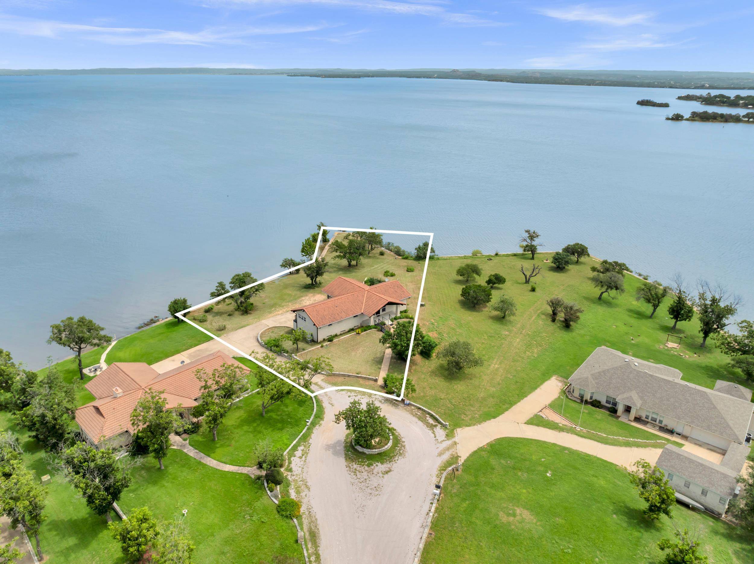 105 Senisa CT, Buchanan Dam, TX 78609