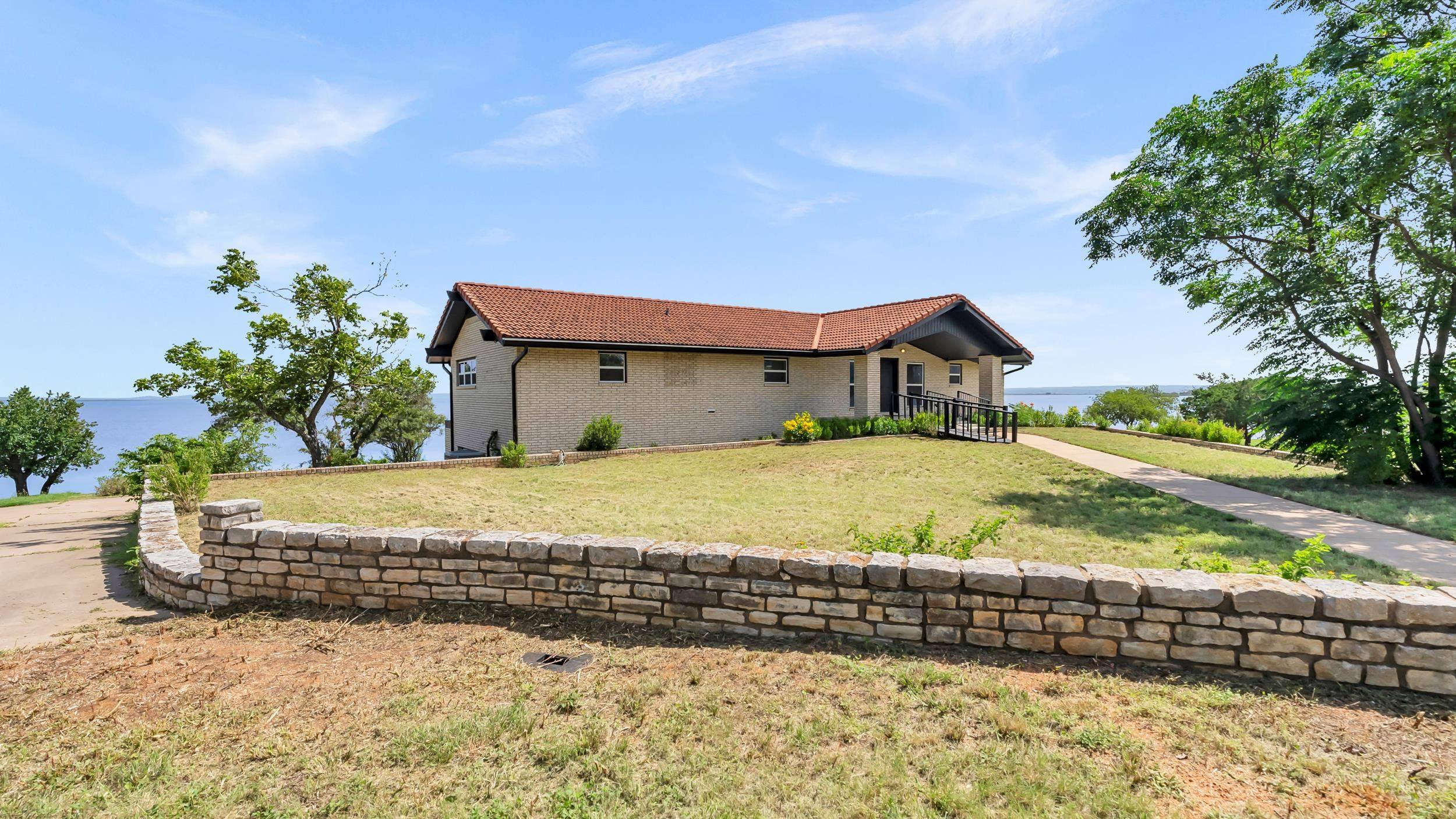 105 Senisa CT, Buchanan Dam, TX 78609