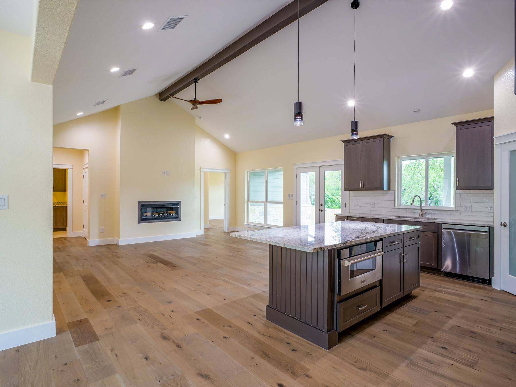 1415 Bluebonnet, Marble Falls, TX 78654