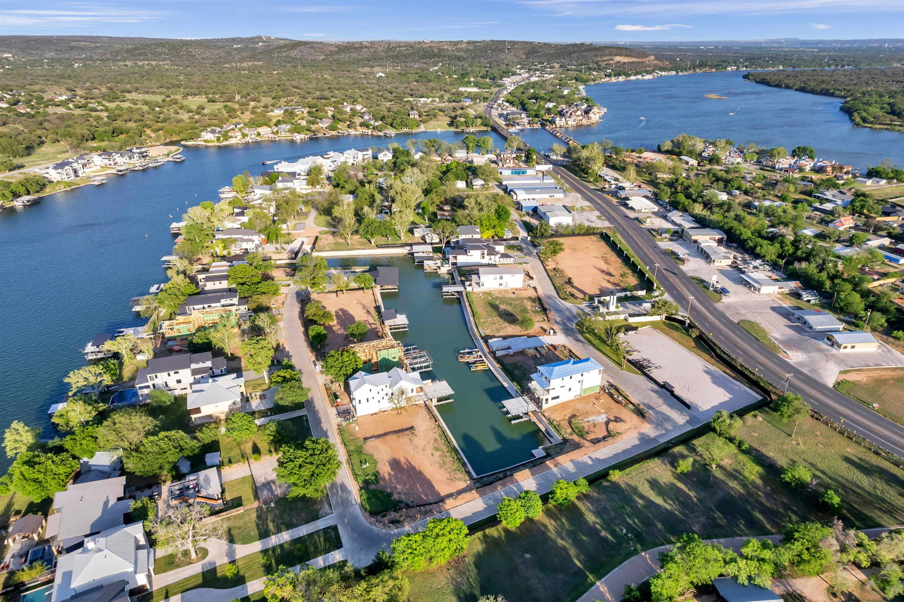 4 Lake ST, Kingsland, TX 78639