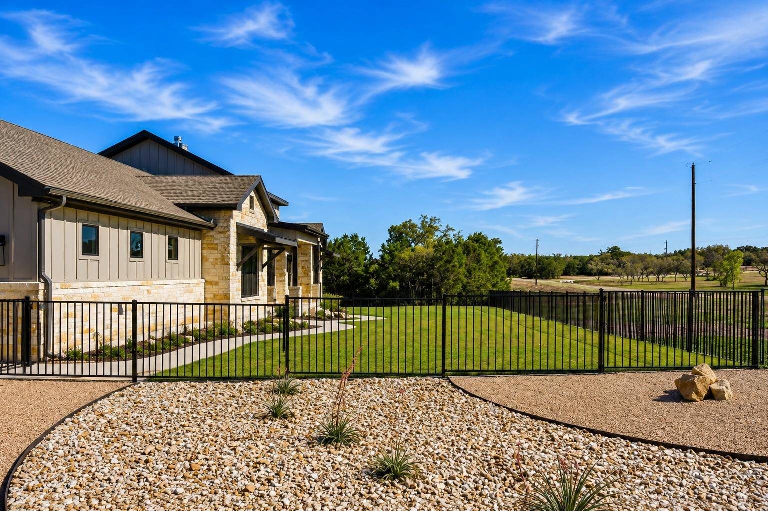 209 Burnet Oaks, Burnet, TX 78622