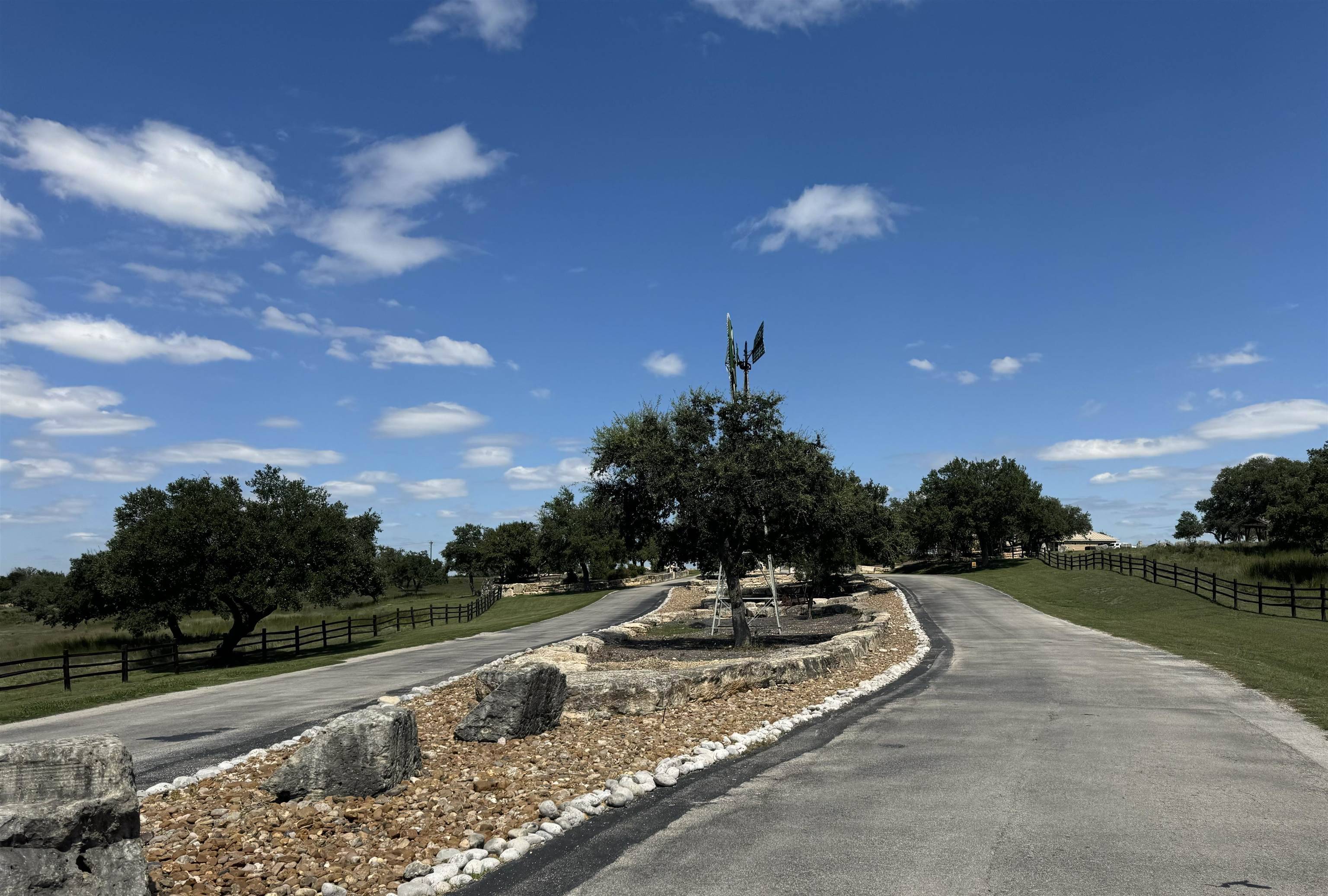 113 N John Bird ST, Blanco, TX 78606