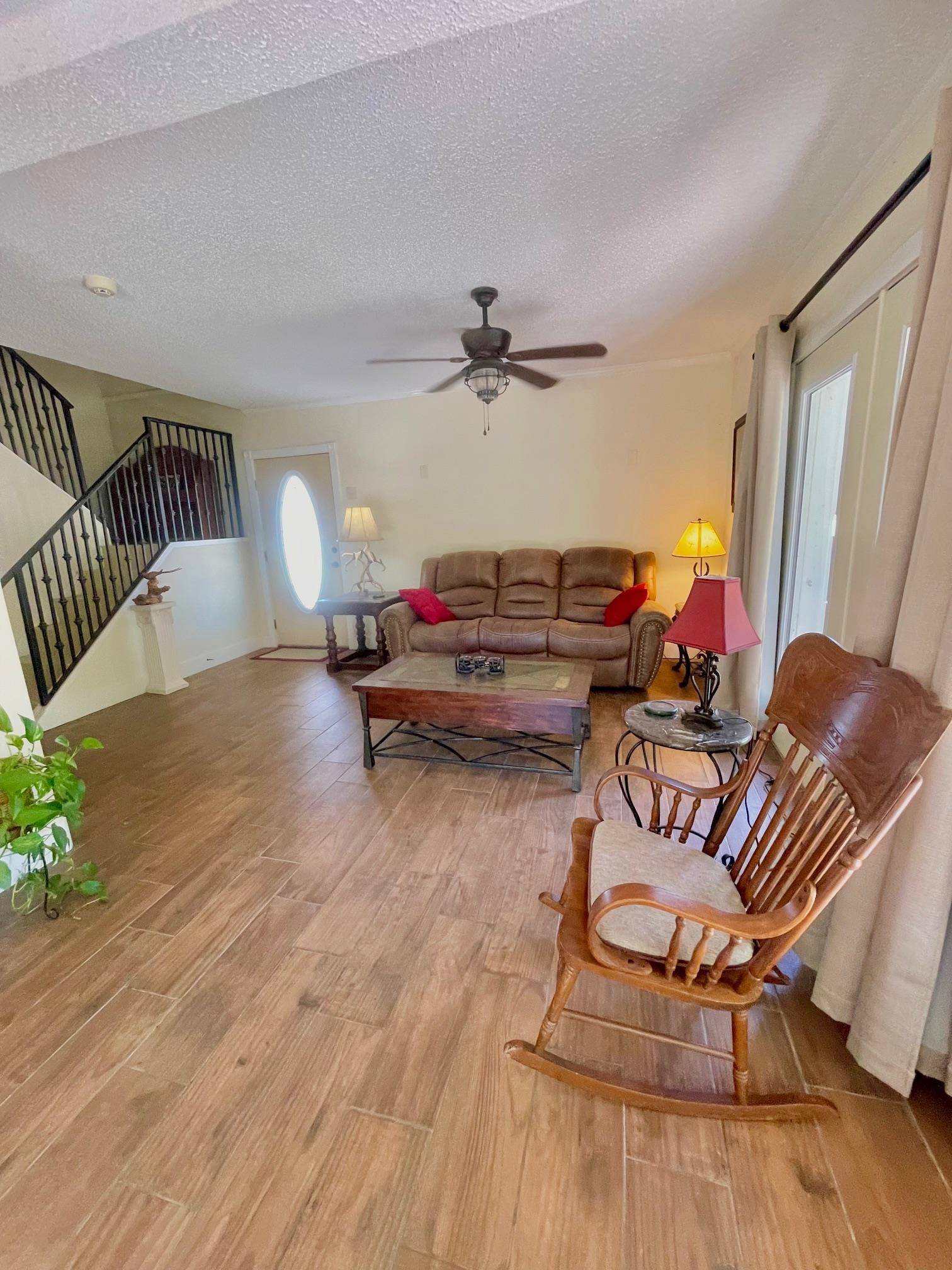 604 Flag Creek DR, Llano, TX 78643