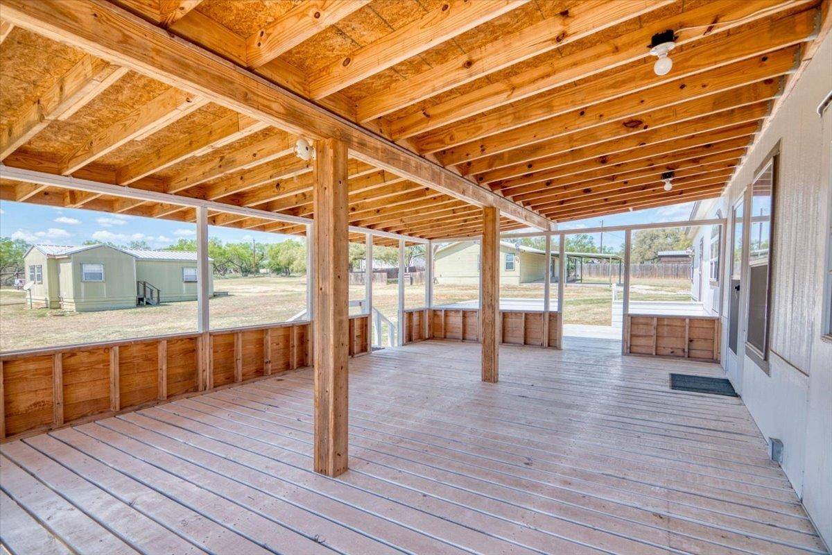 241-243 E Flag Creek Ranch Rd, Llano, TX 78643-0000