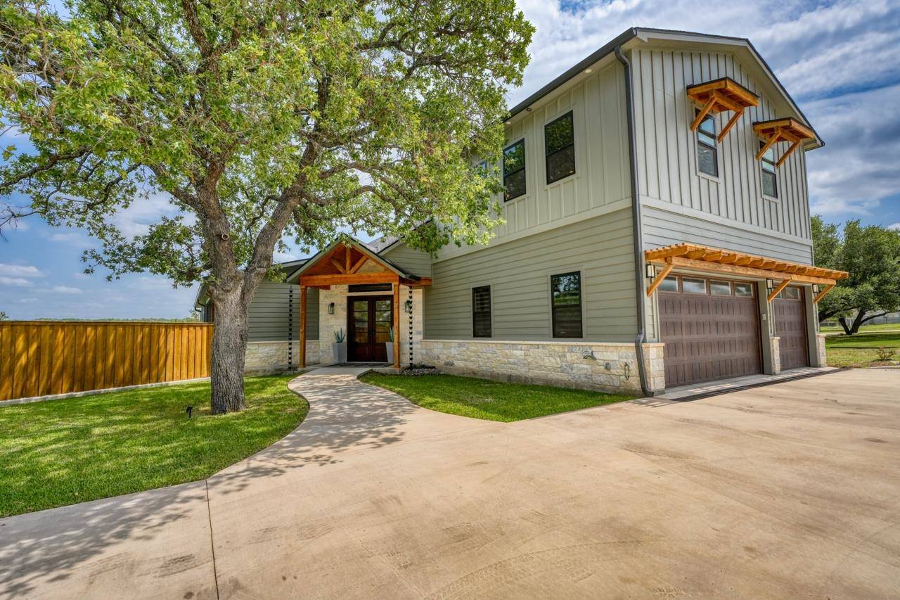 214 Stonehenge Way, Marble Falls, TX 78654