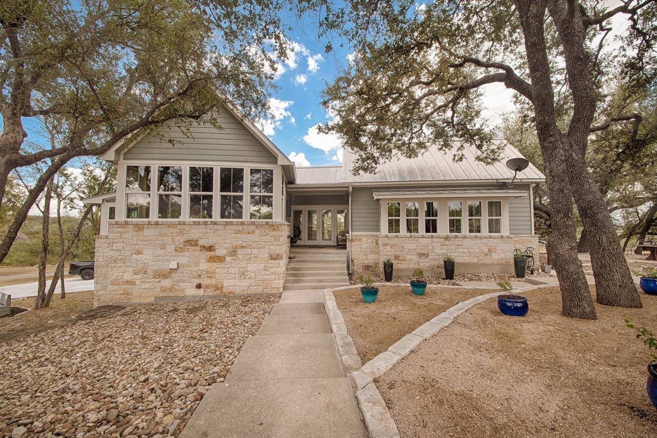 348 Chimney Cove DR, Marble Falls, TX 78654