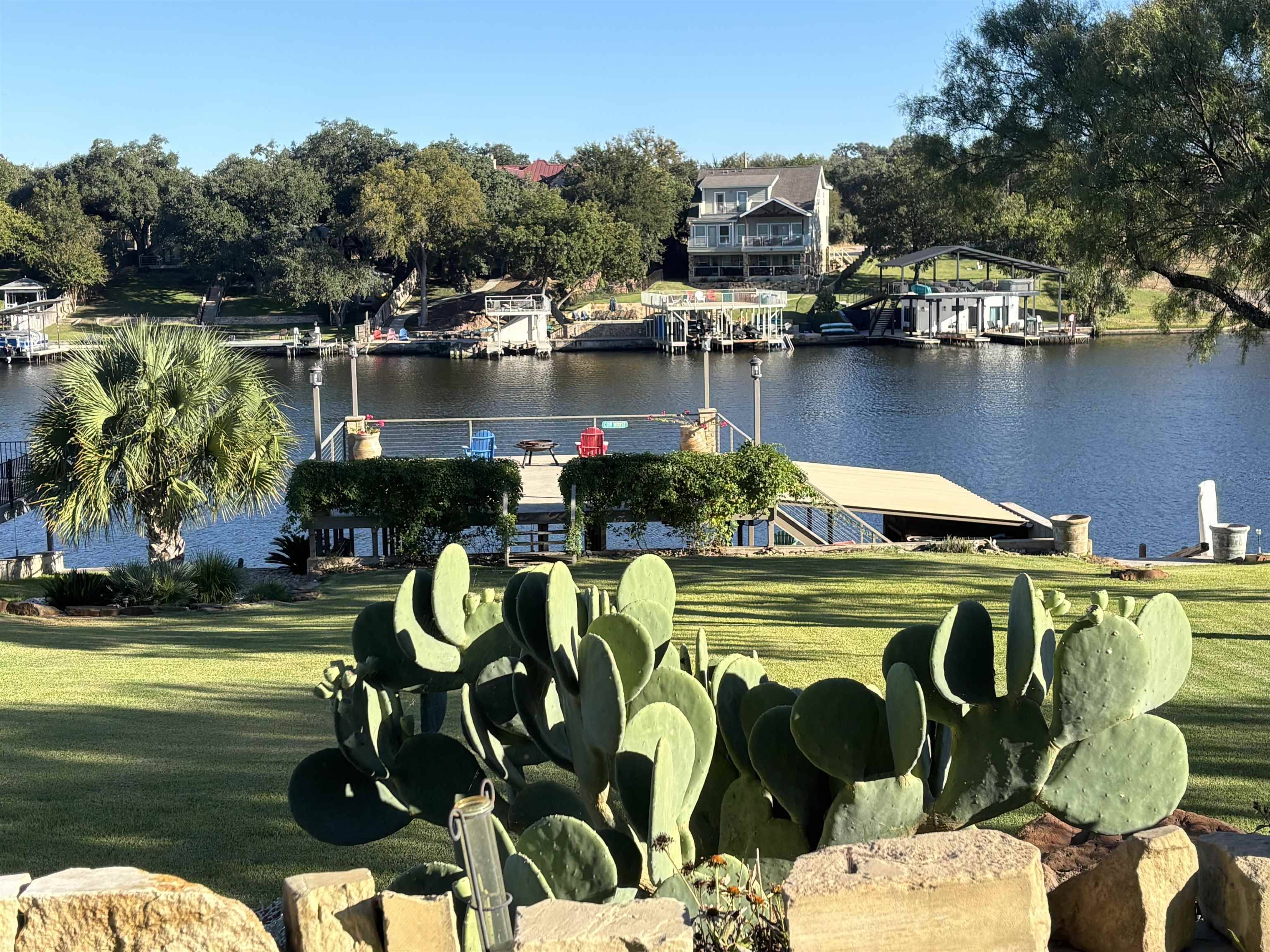 131 Primera CT, Kingsland, TX 78639