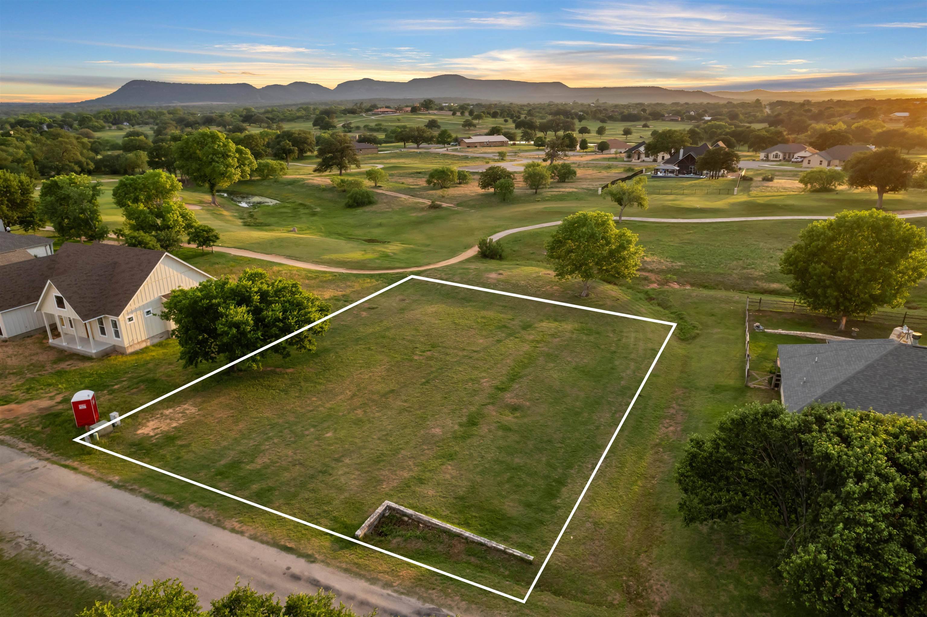 Lot 60 Chesterfield DR, Kingsland, TX 78639