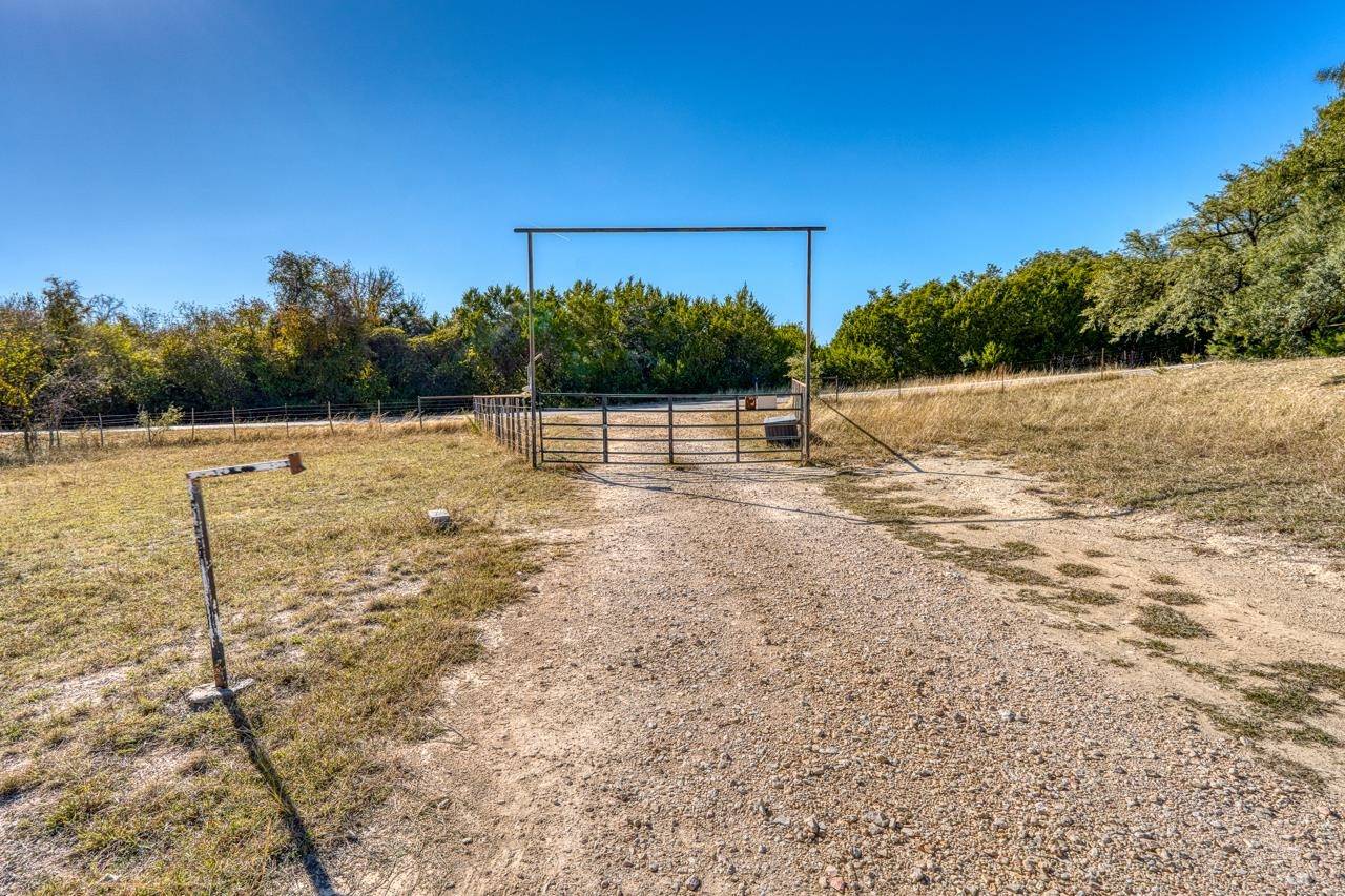 20949 Firefly Rd, Florence, TX 76527