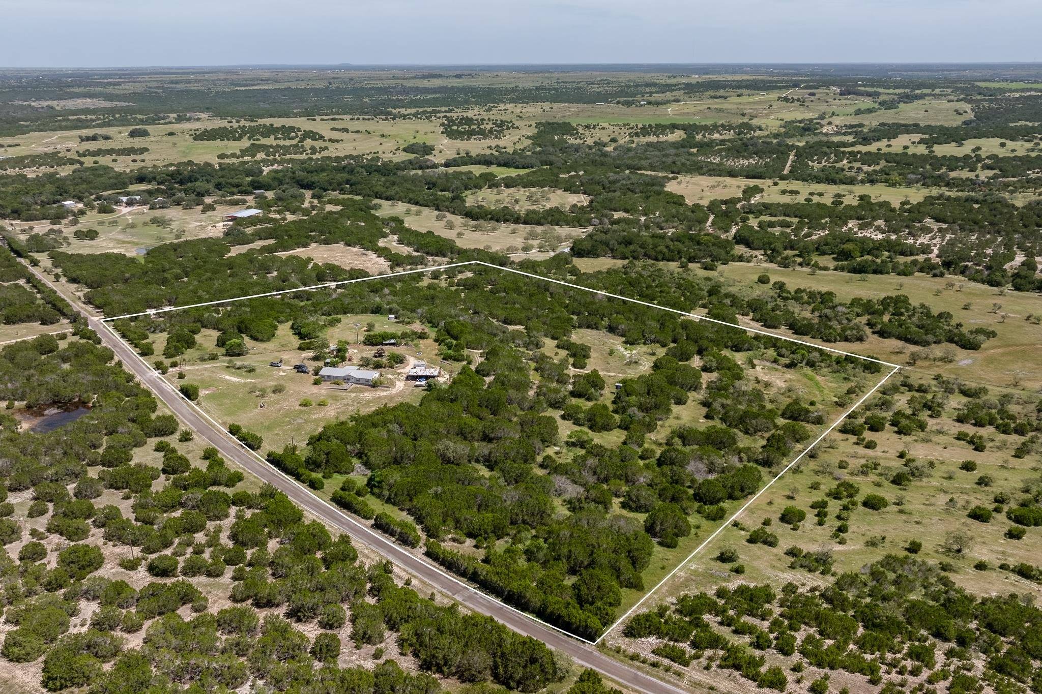 6551 CR 208, Lampasas, TX 76550