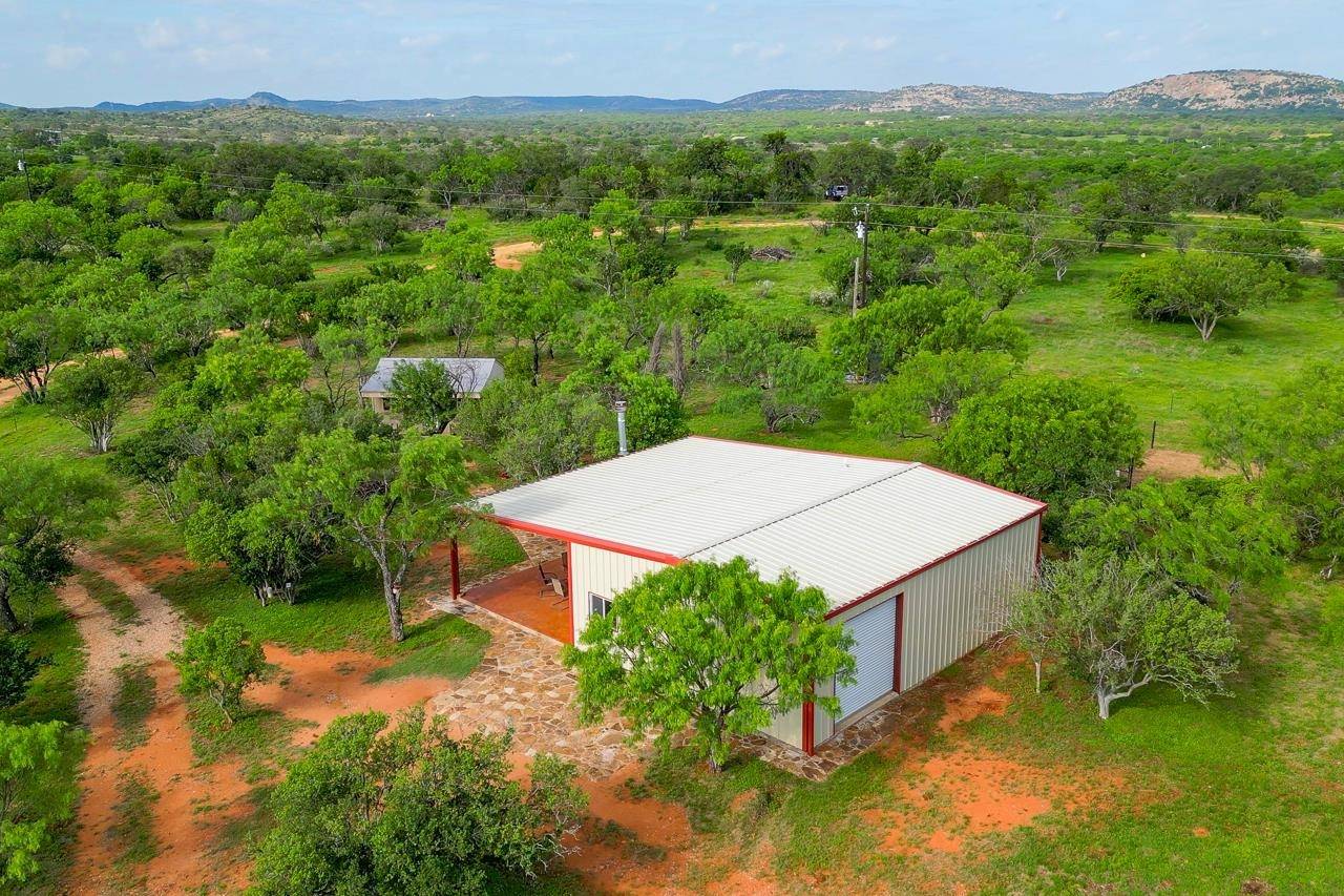 948 County Road 314, Llano, TX 78643