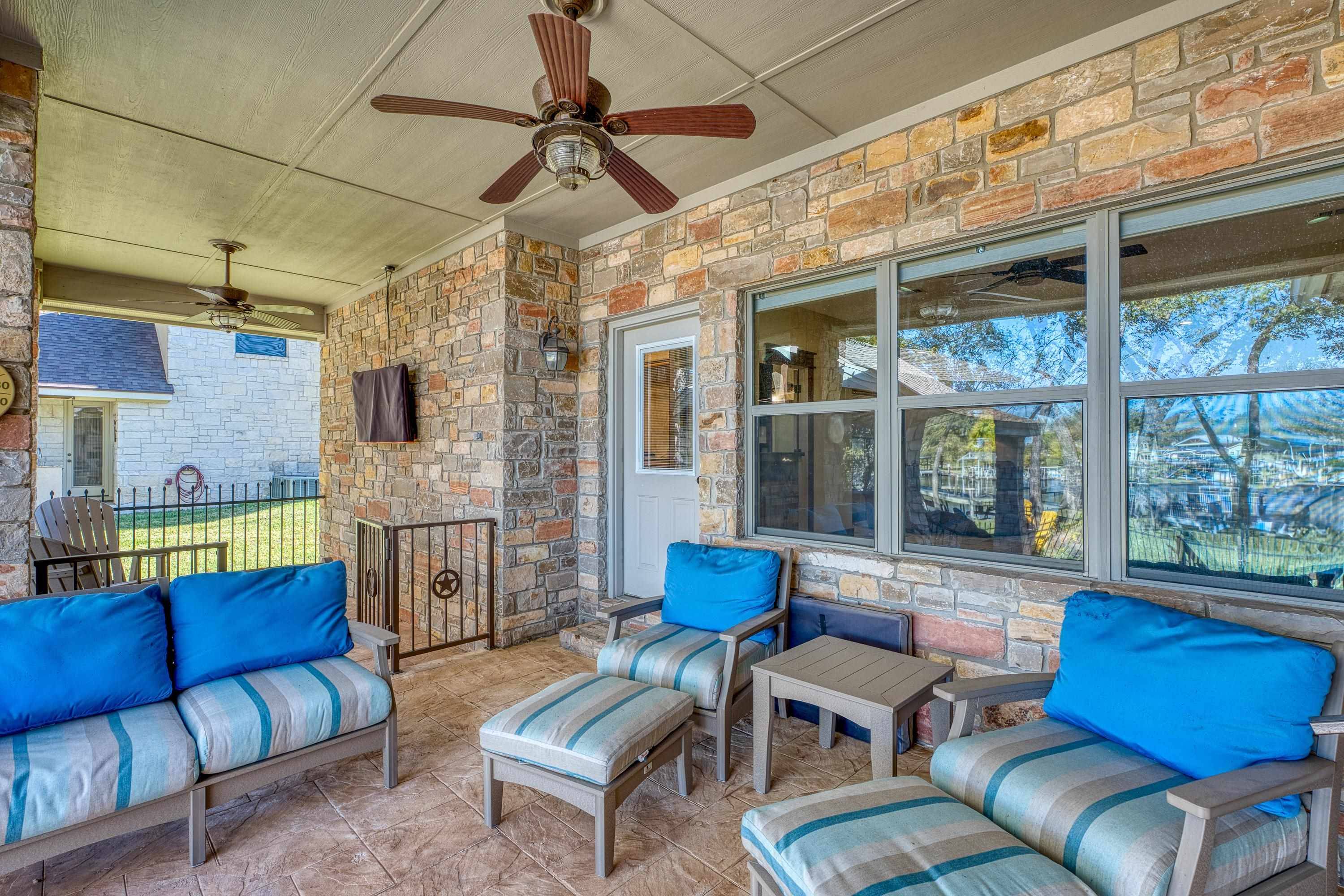 206 River Ranch RD, Kingsland, TX 78639
