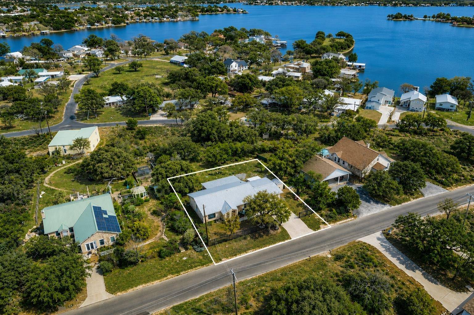 125 Winding Way, Sunrise Beach, TX 78643