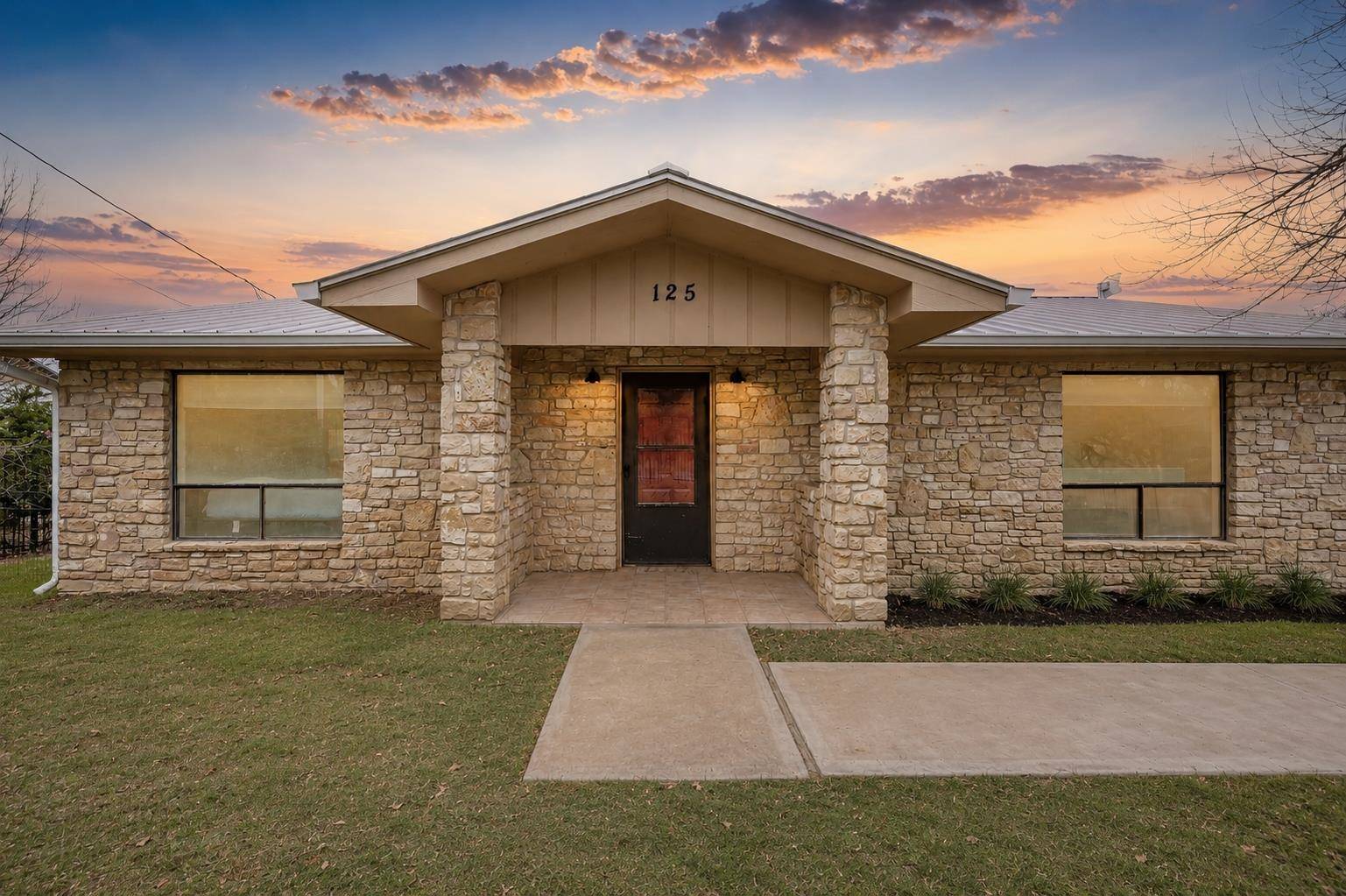 125 Winding Way, Sunrise Beach, TX 78643