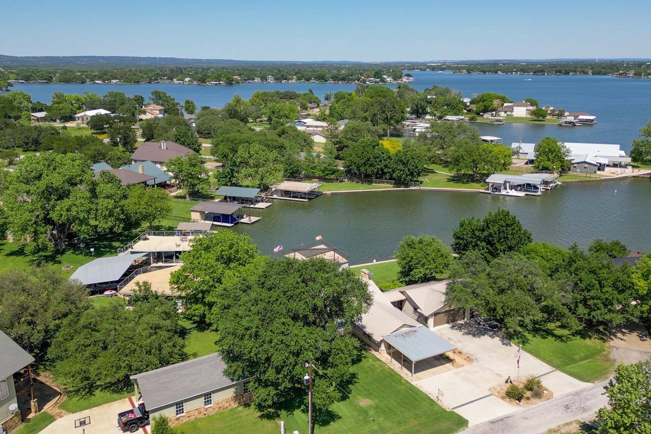 213 Lakeview, Sunrise Beach, TX 78643