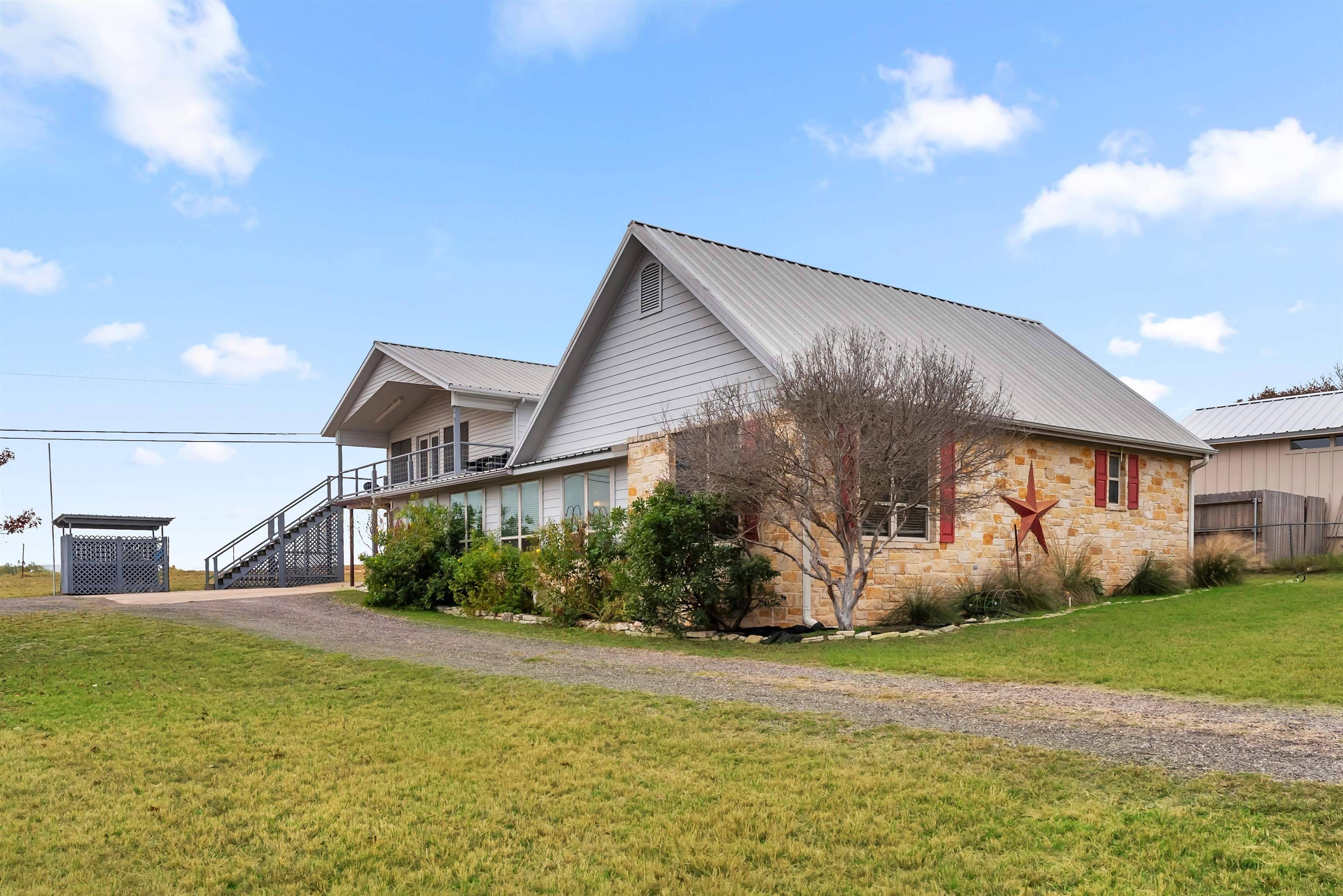 1426 Elkhorn DR, Kingsland, TX 78639